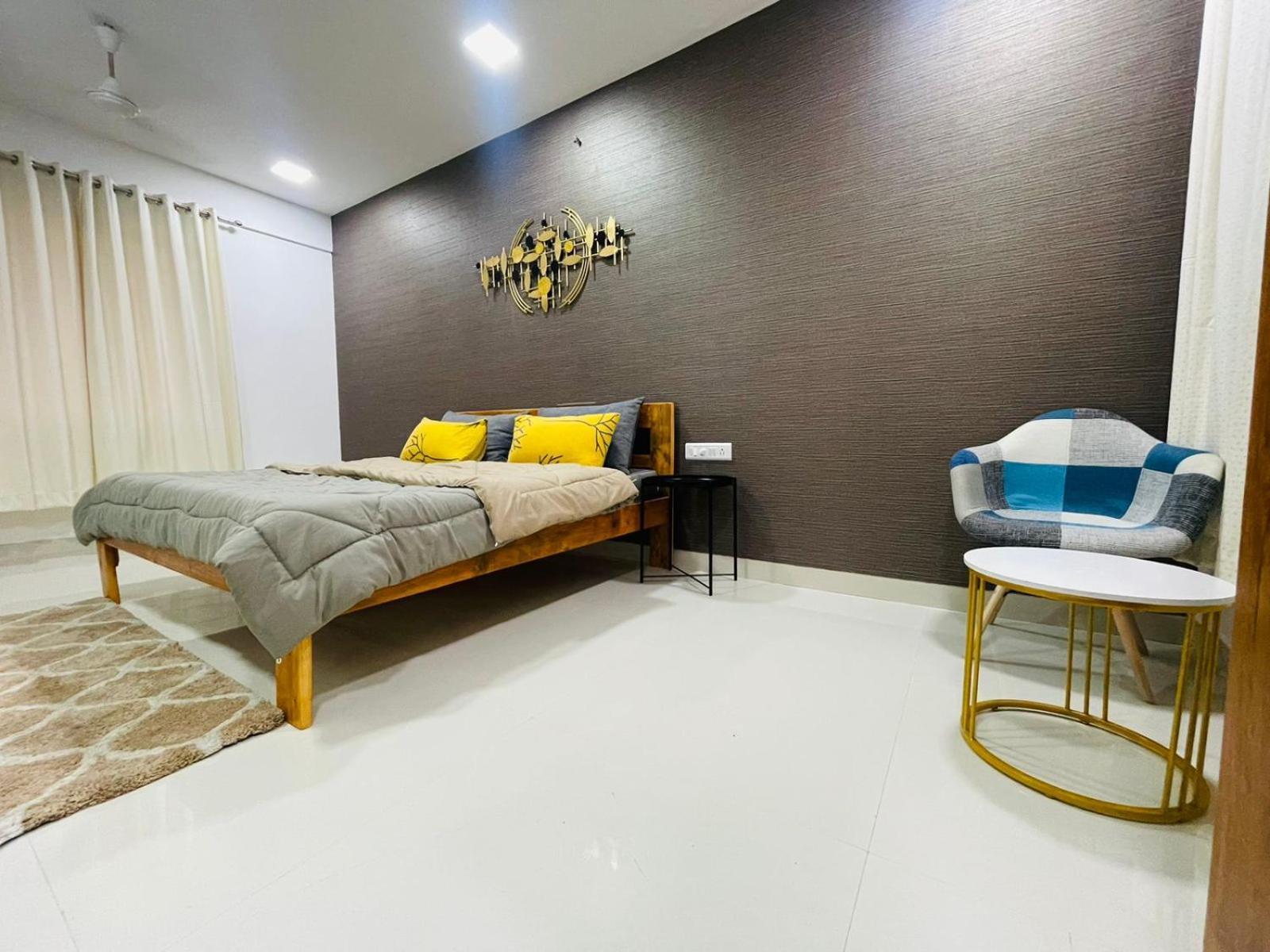 Luxe-bnb Near Airport Homestay Mumbai
