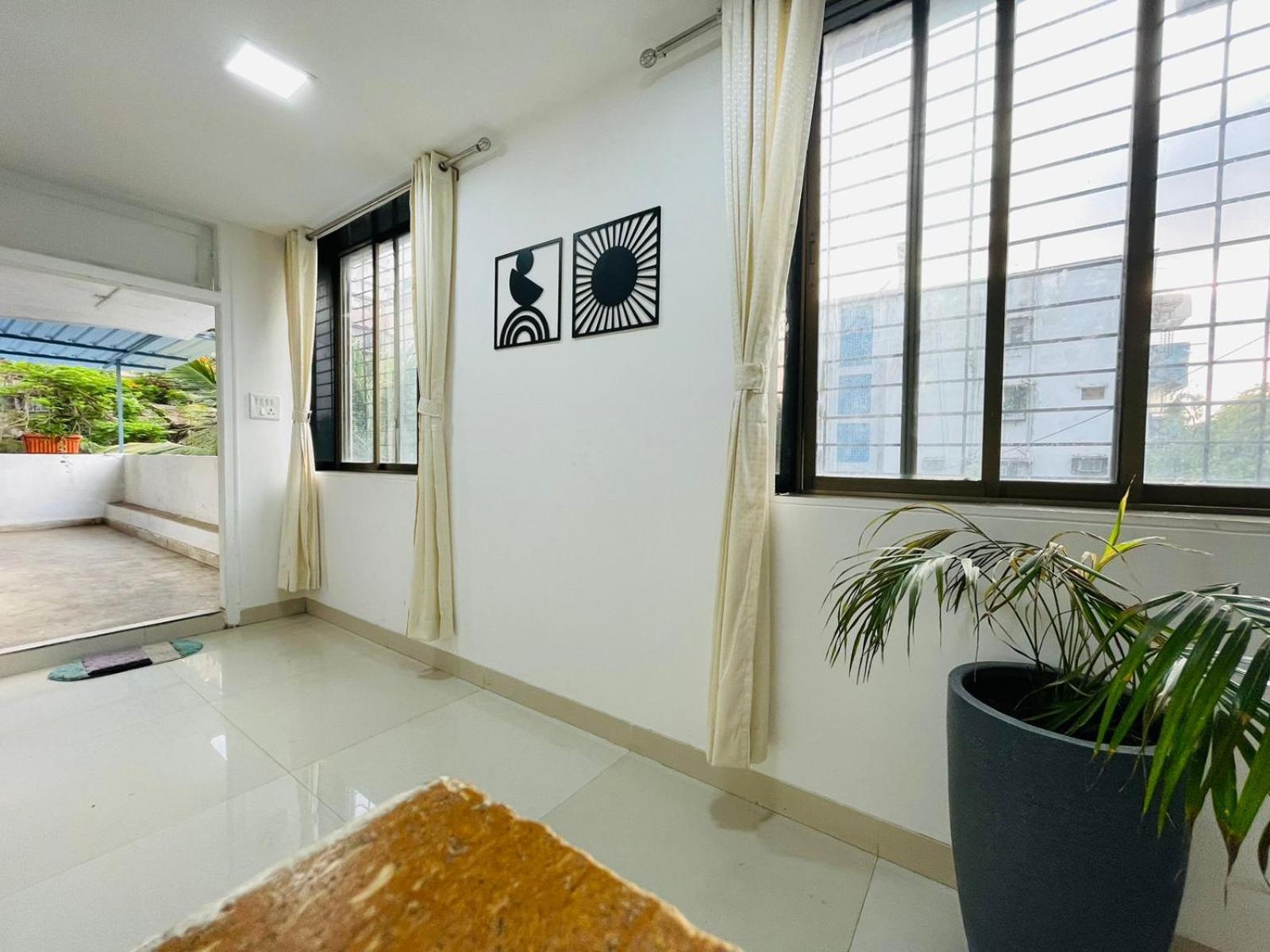 Luxe-bnb Near Airport Homestay