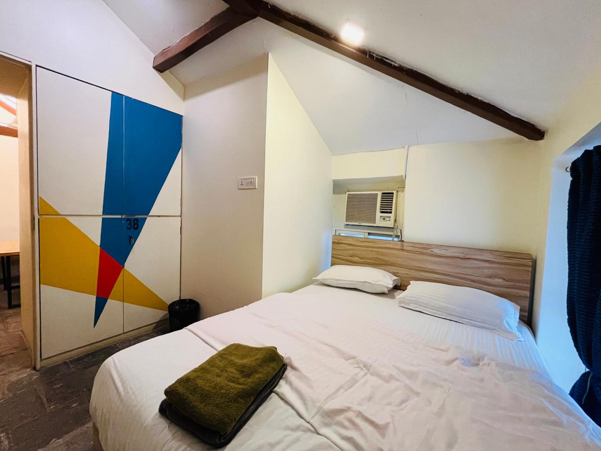 Rose 3bhk Bandra W By The Company - Eco Mumbai