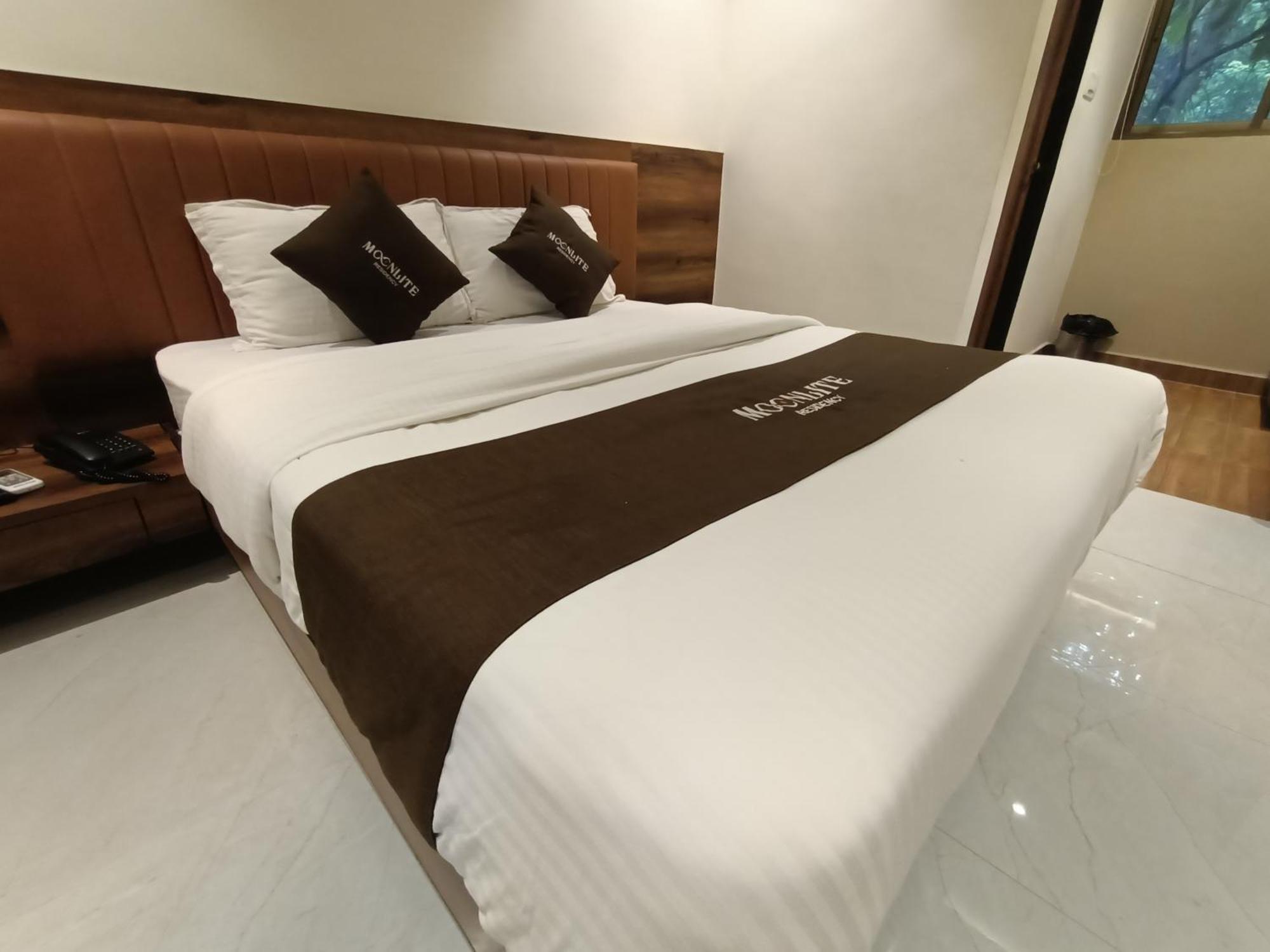 Moon Lite Residency - Marve Road Malad West 2* Mumbai