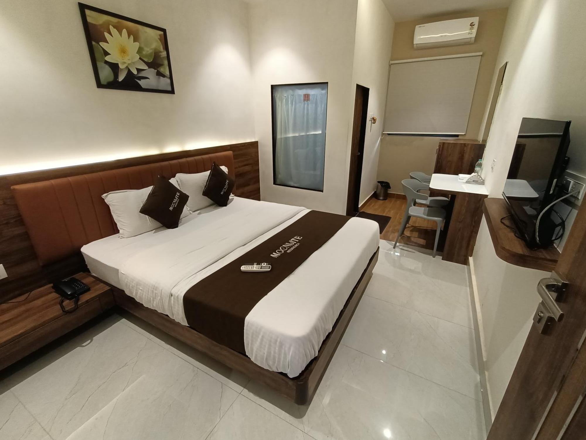 Moon Lite Residency - Marve Road Malad West 2* Mumbai