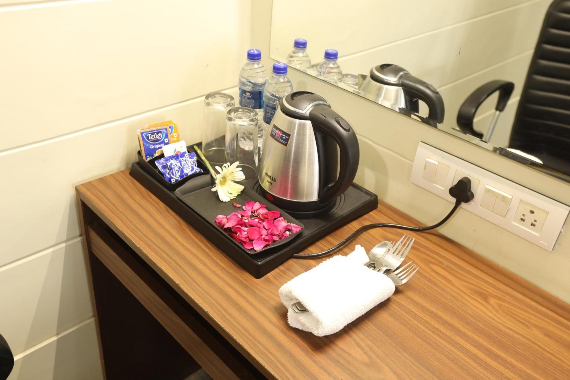 Country By Kempinski And - International Airport Hotel