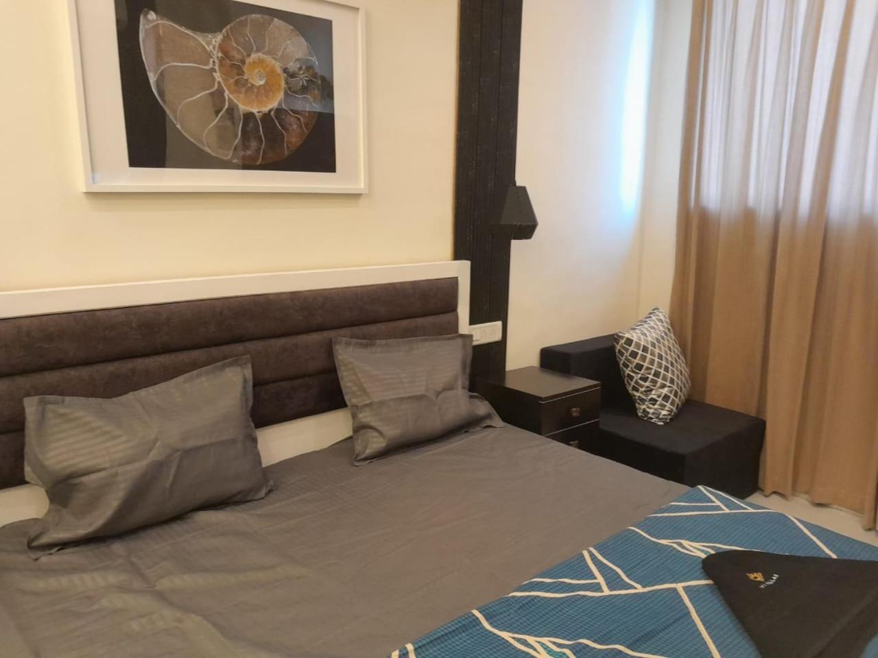 Ivy Splendour Private A, Oshiwara *