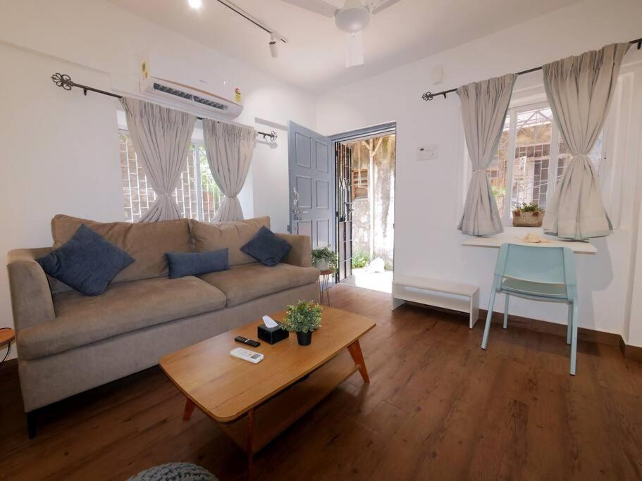 Tori 1bhk Bandra W By The Company * Mumbai