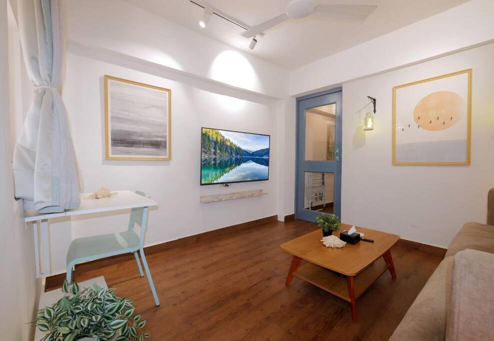Tori 1bhk Bandra W By The Company Apartment