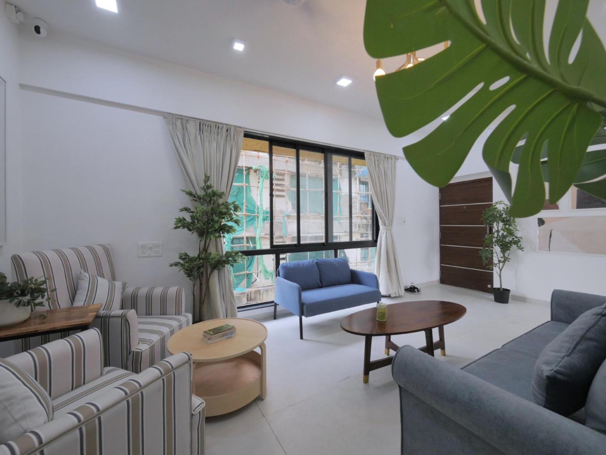Gj Premium Shared Bandra W Homestay