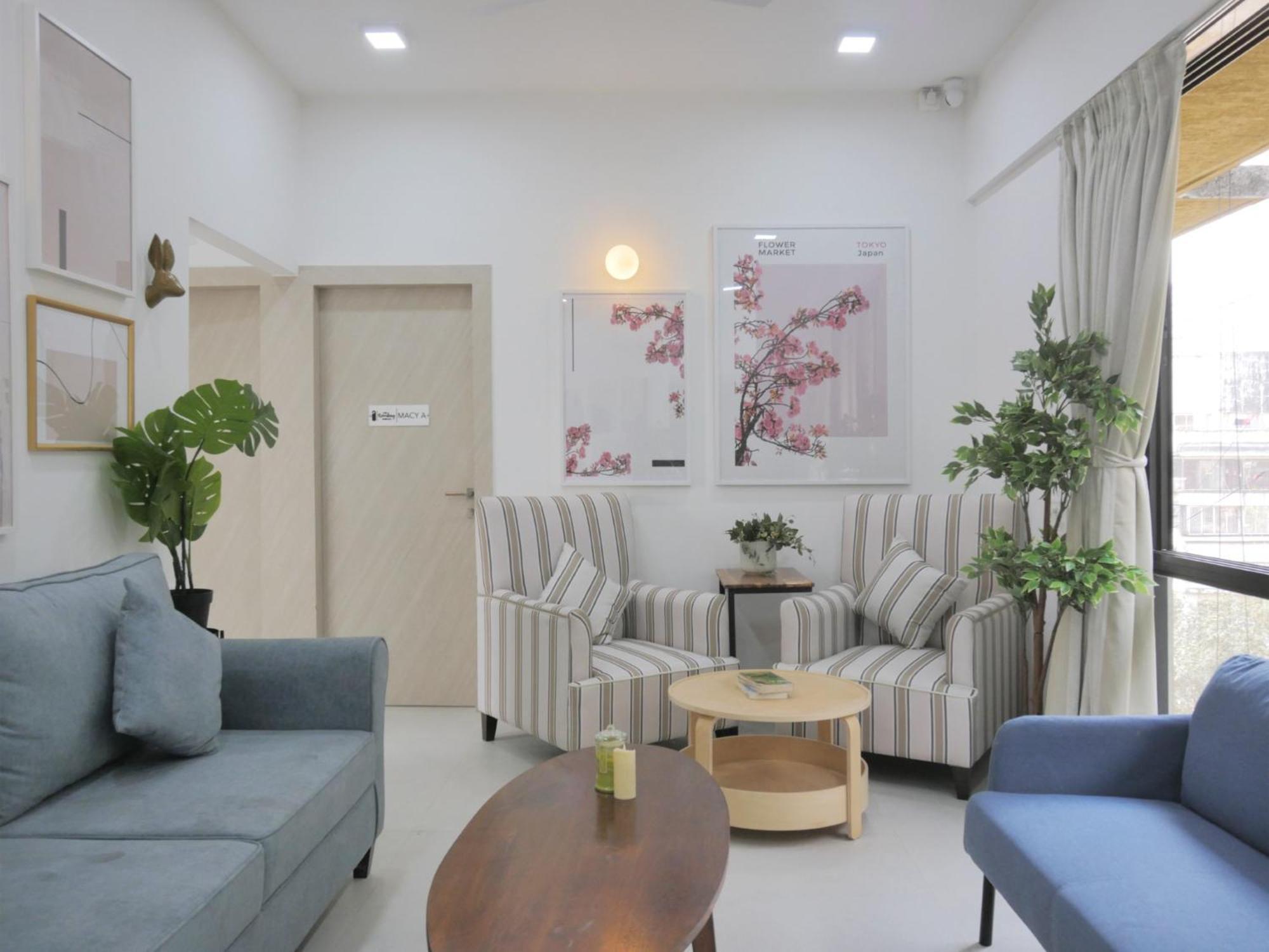 Gj Premium Shared Bandra W