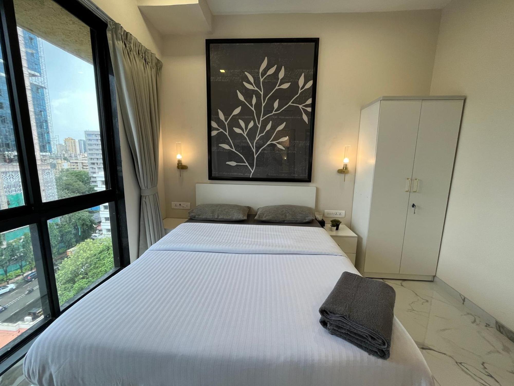 Gj Premium Shared Bandra W *