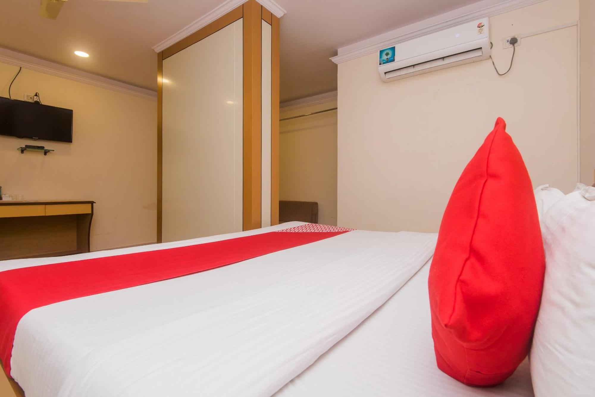 Capital O Orbit Near Infiniti Mall Hotel Mumbai