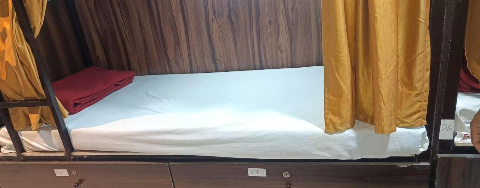 Golden View Dormitory Guest house *