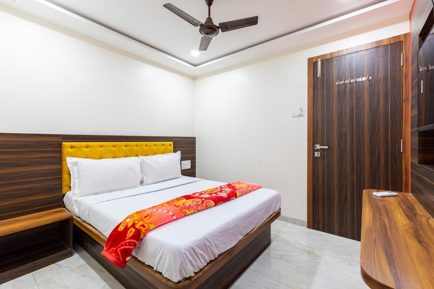 Hotel Samrat Palace Mumbai