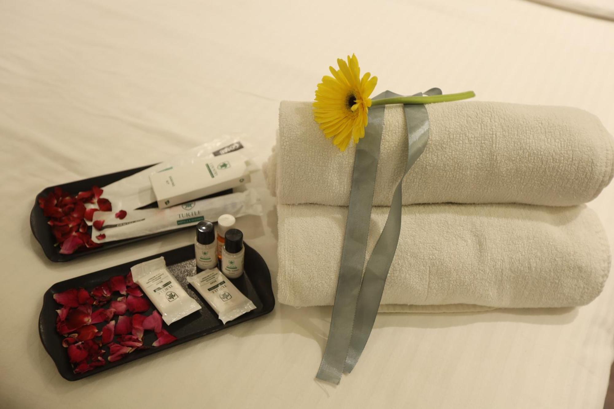 Country By Kempinski And - International Airport
