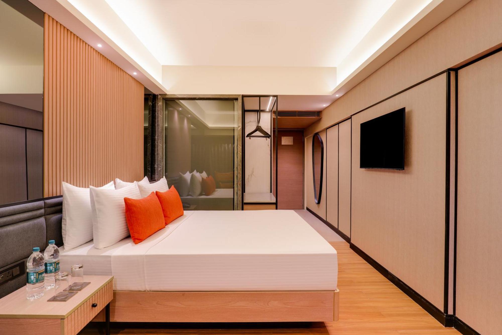 Hotel Lemon Tree Premier, Malad, Mumbai