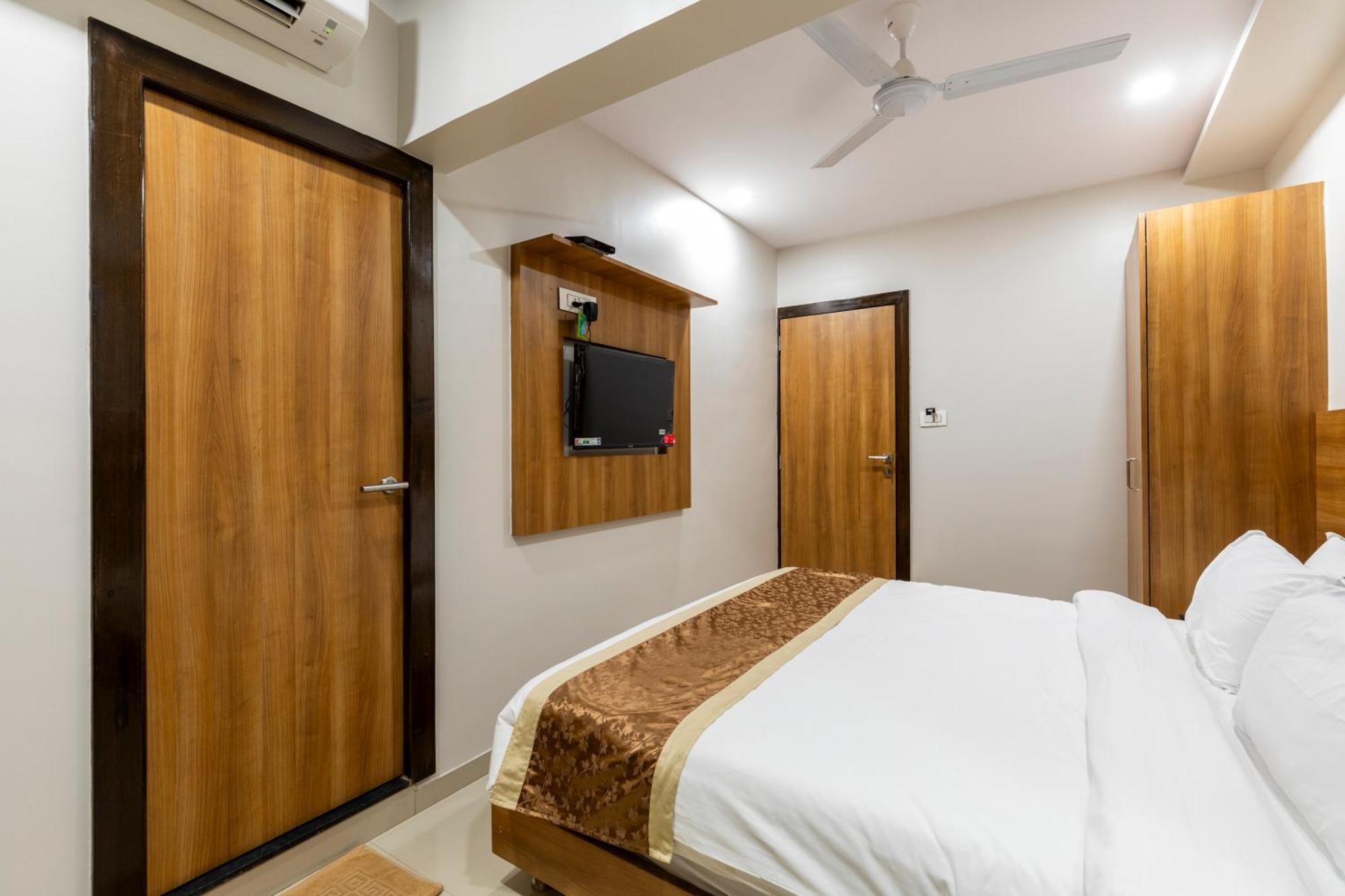 Hotel Embassy Park - Bkc Mumbai