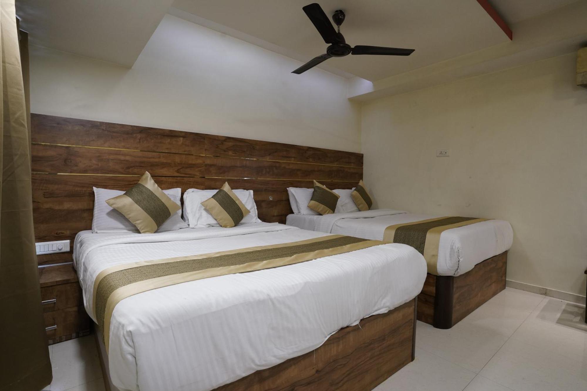 Grand Corp Inn, Near Nesco Exhibition Center Hotel Mumbai