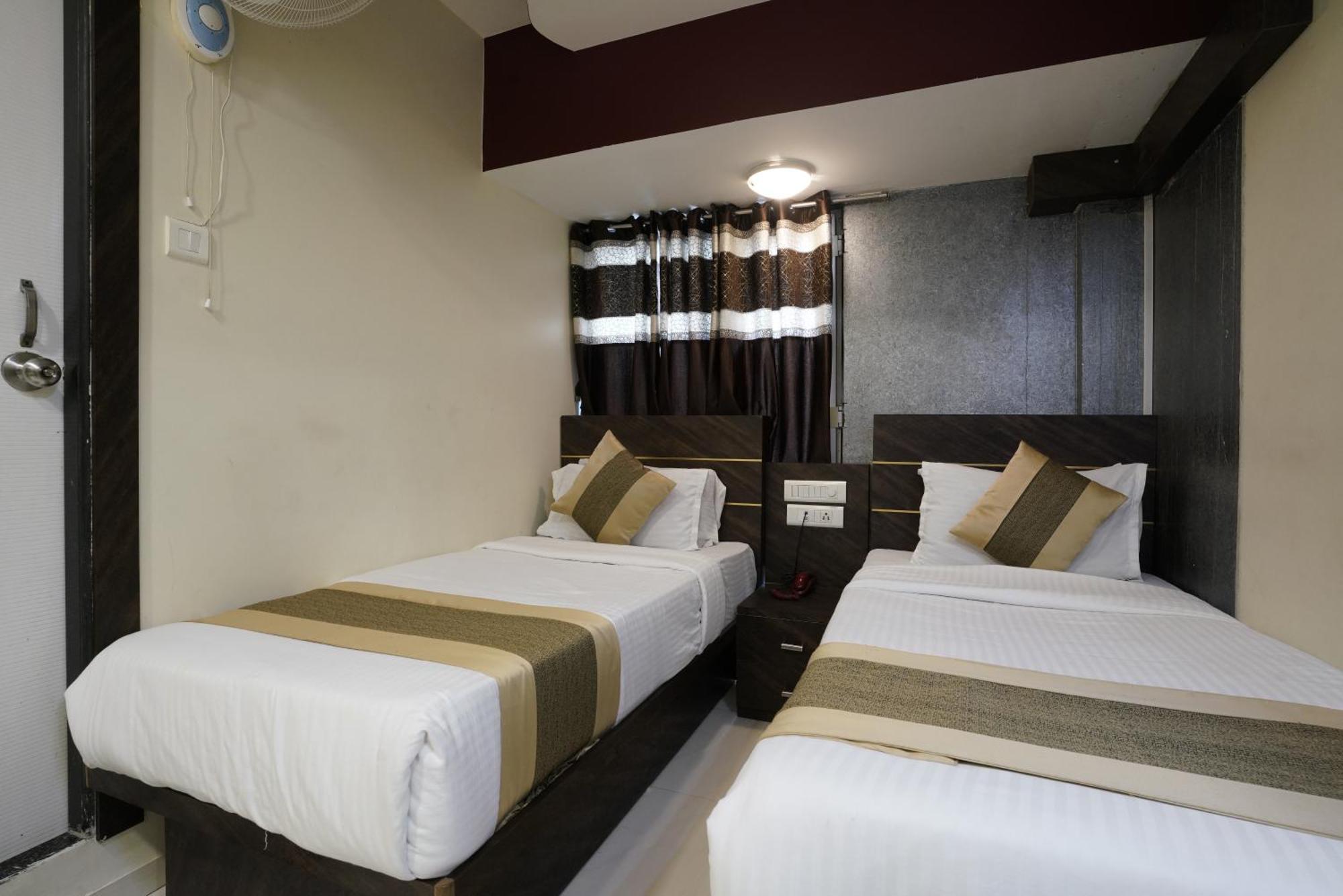 Hotel Grand Corp Inn, Near Nesco Exhibition Center 3*