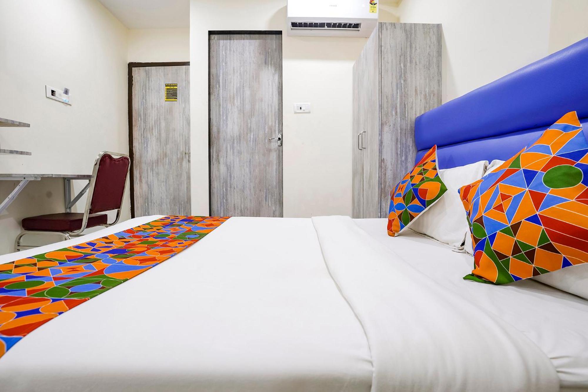 Hotel Fabexpress Good Luck Residency - Nr Nesco Exhibition Center 3*