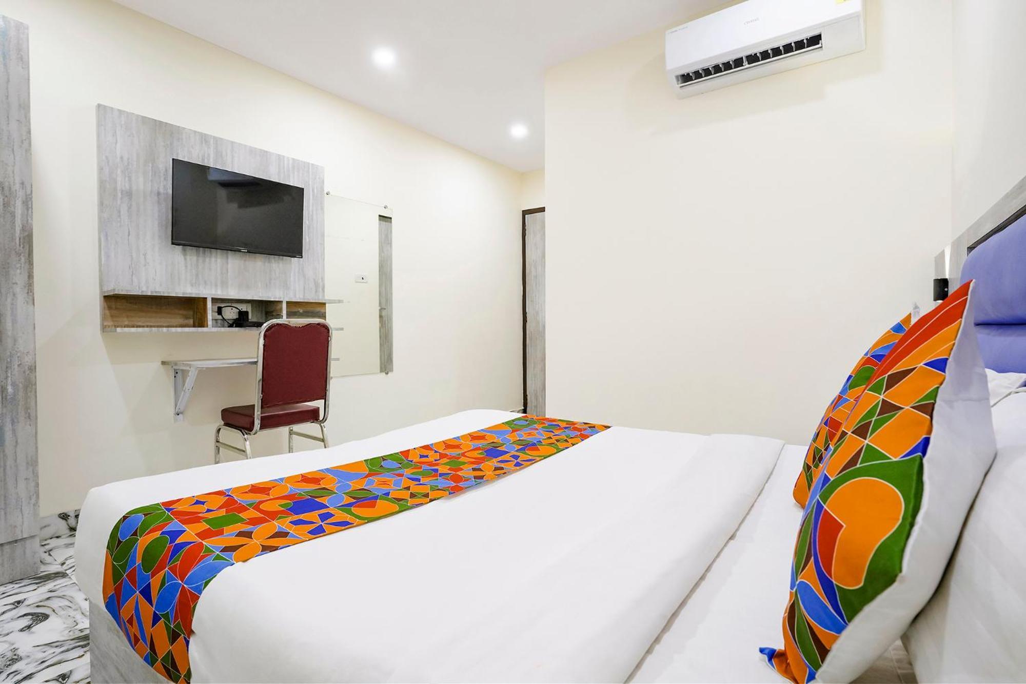 Hotel Fabexpress Good Luck Residency - Nr Nesco Exhibition Center Mumbai