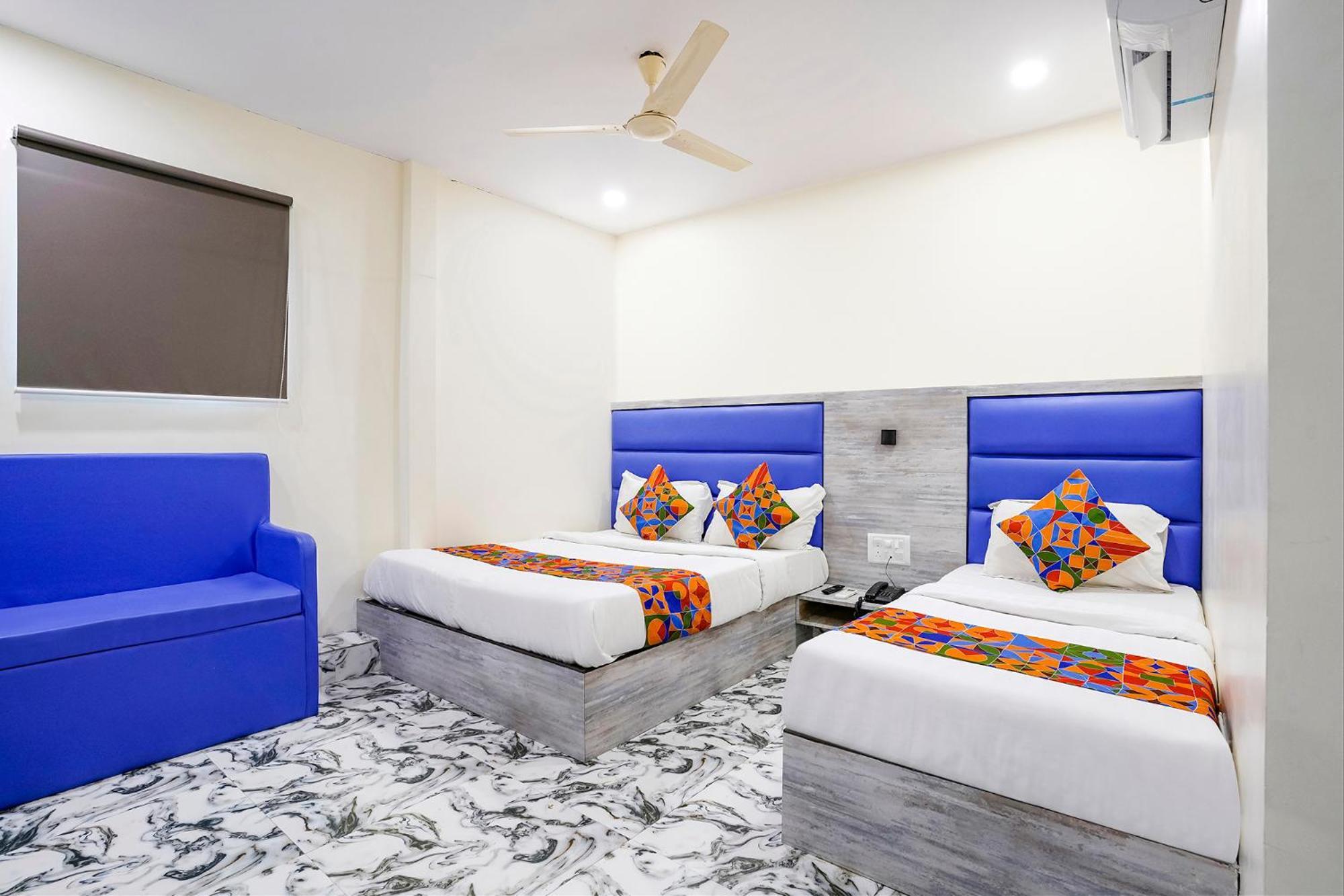 Fabexpress Good Luck Residency - Nr Nesco Exhibition Center Hotel 3*