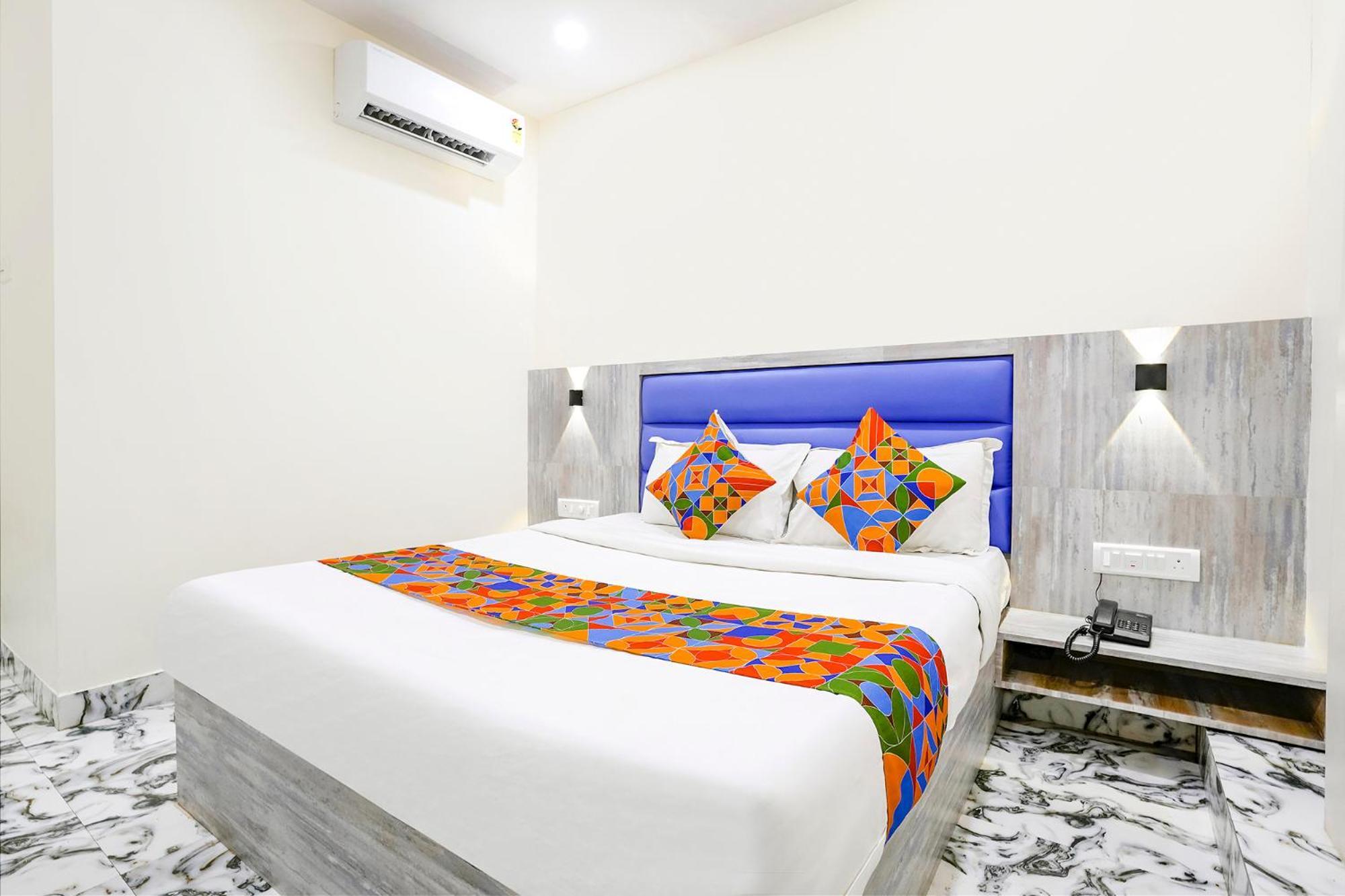 Hotel Fabexpress Good Luck Residency - Nr Nesco Exhibition Center 3*