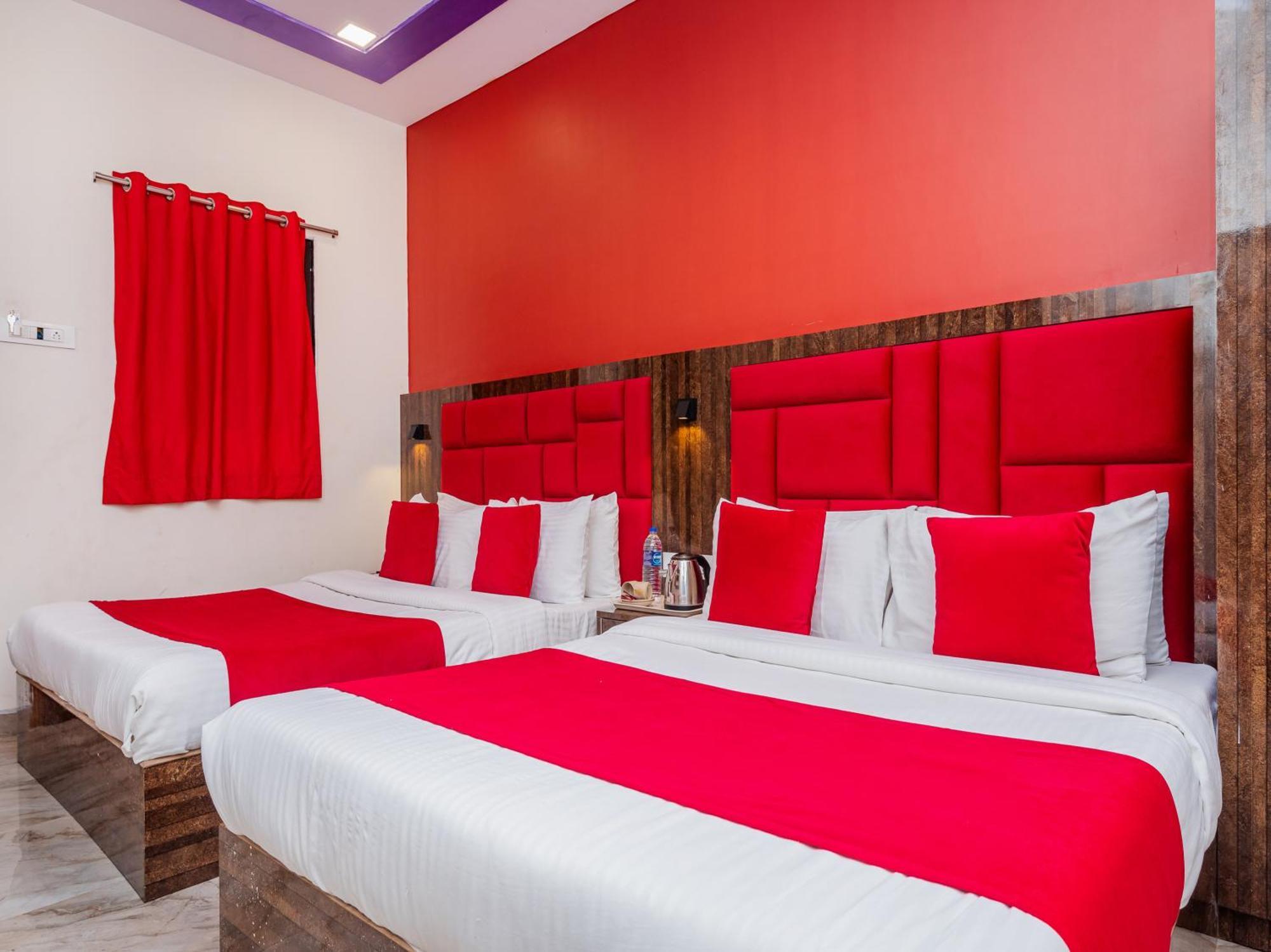 Priceless Exhibition Centre Goregaon West Hotel