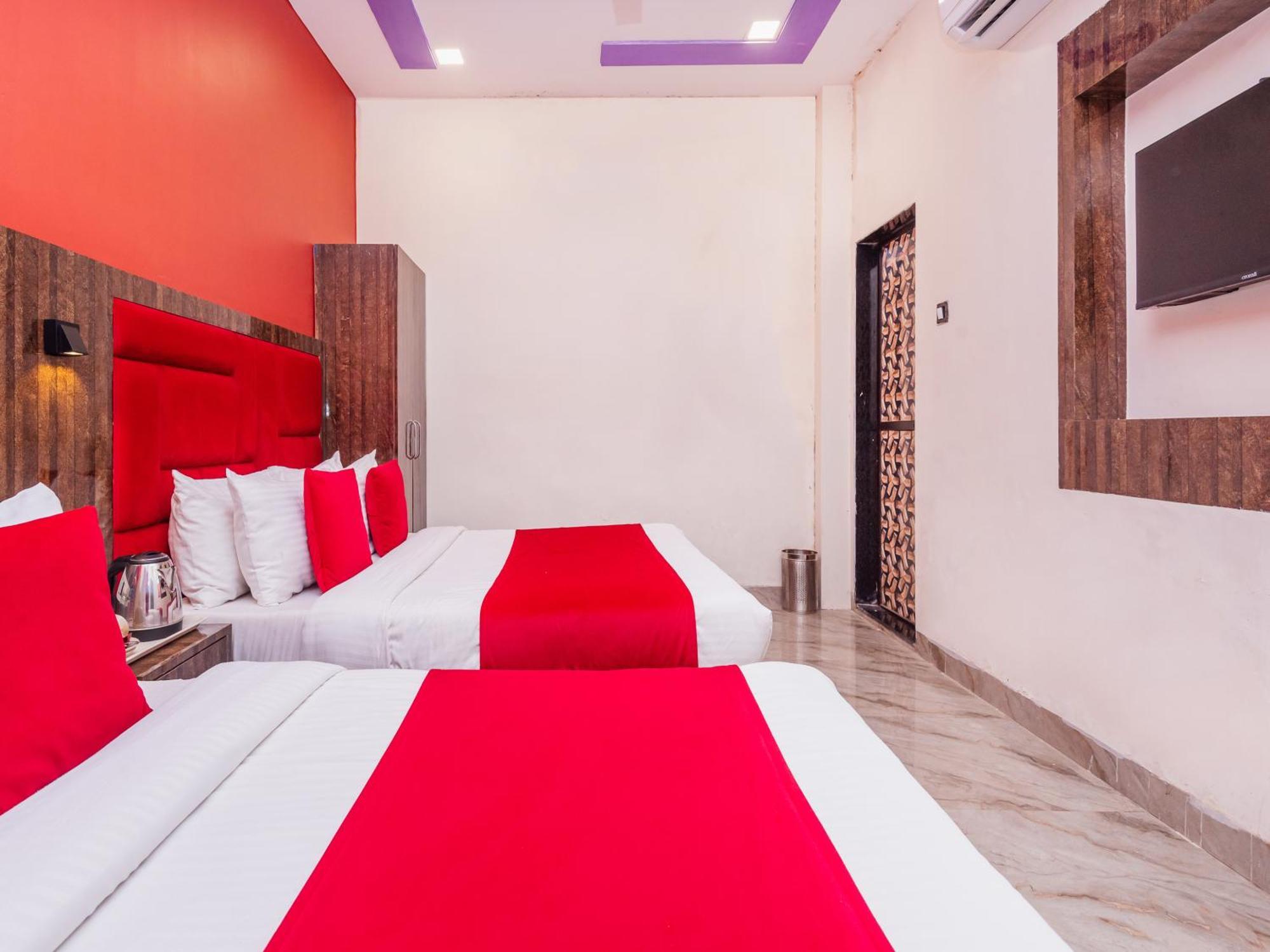 Priceless Exhibition Centre Goregaon West Hotel 2*
