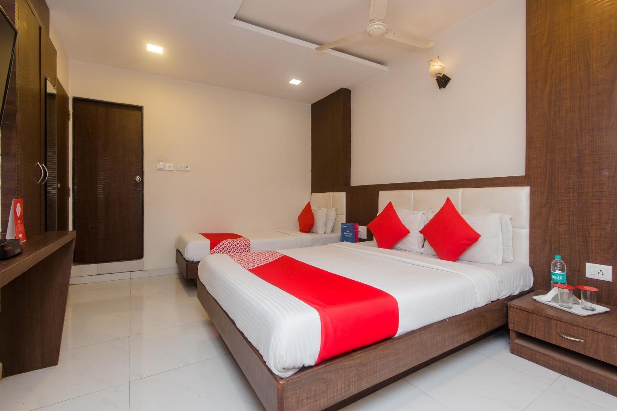 O Alfa Grand Near Chhatrapati Shivaji International Airport Hotel 3*