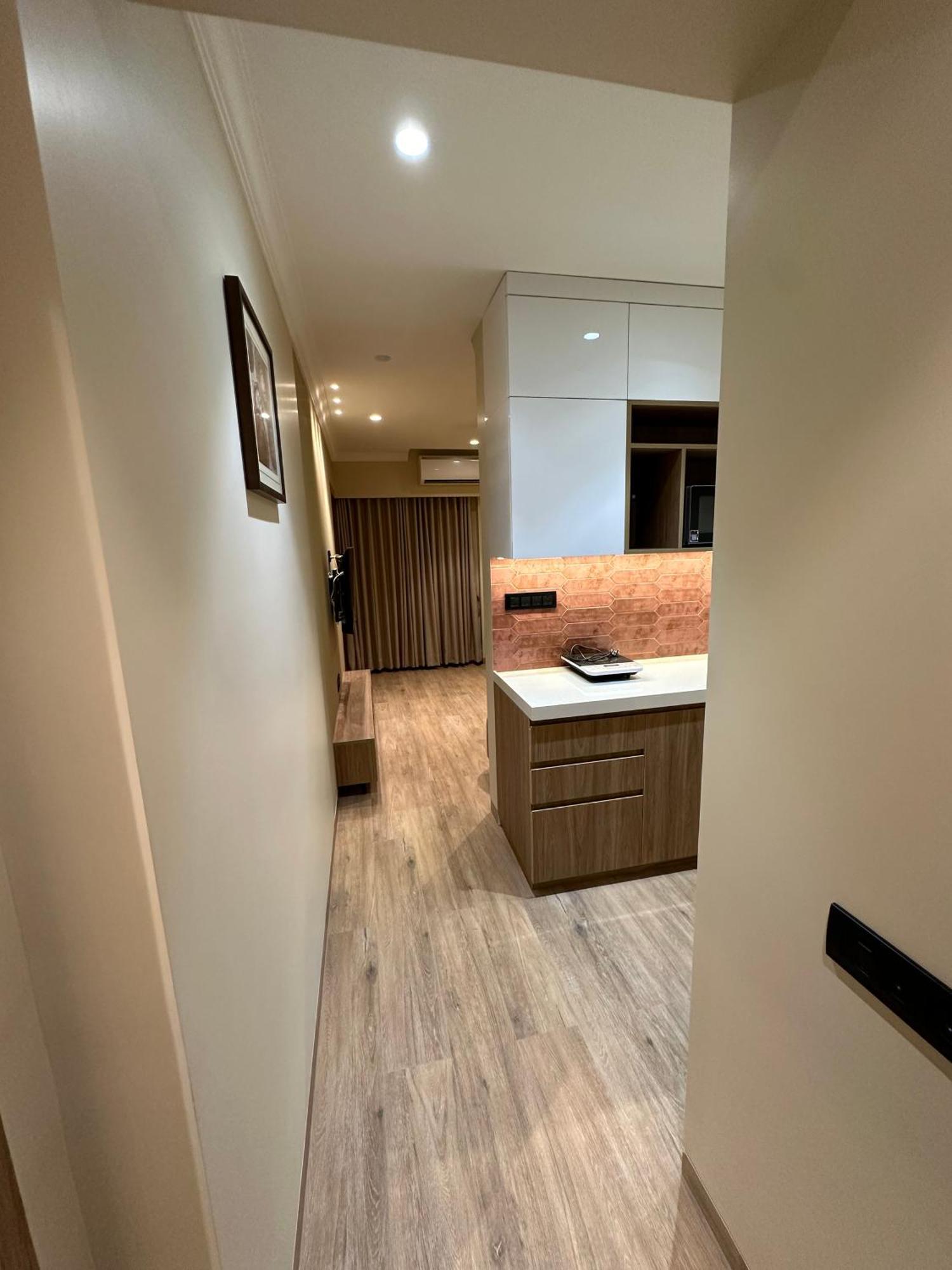 Apartment Rudraya Homes - Cozy Premium Serviced Khar - Next To Bandra Mumbai