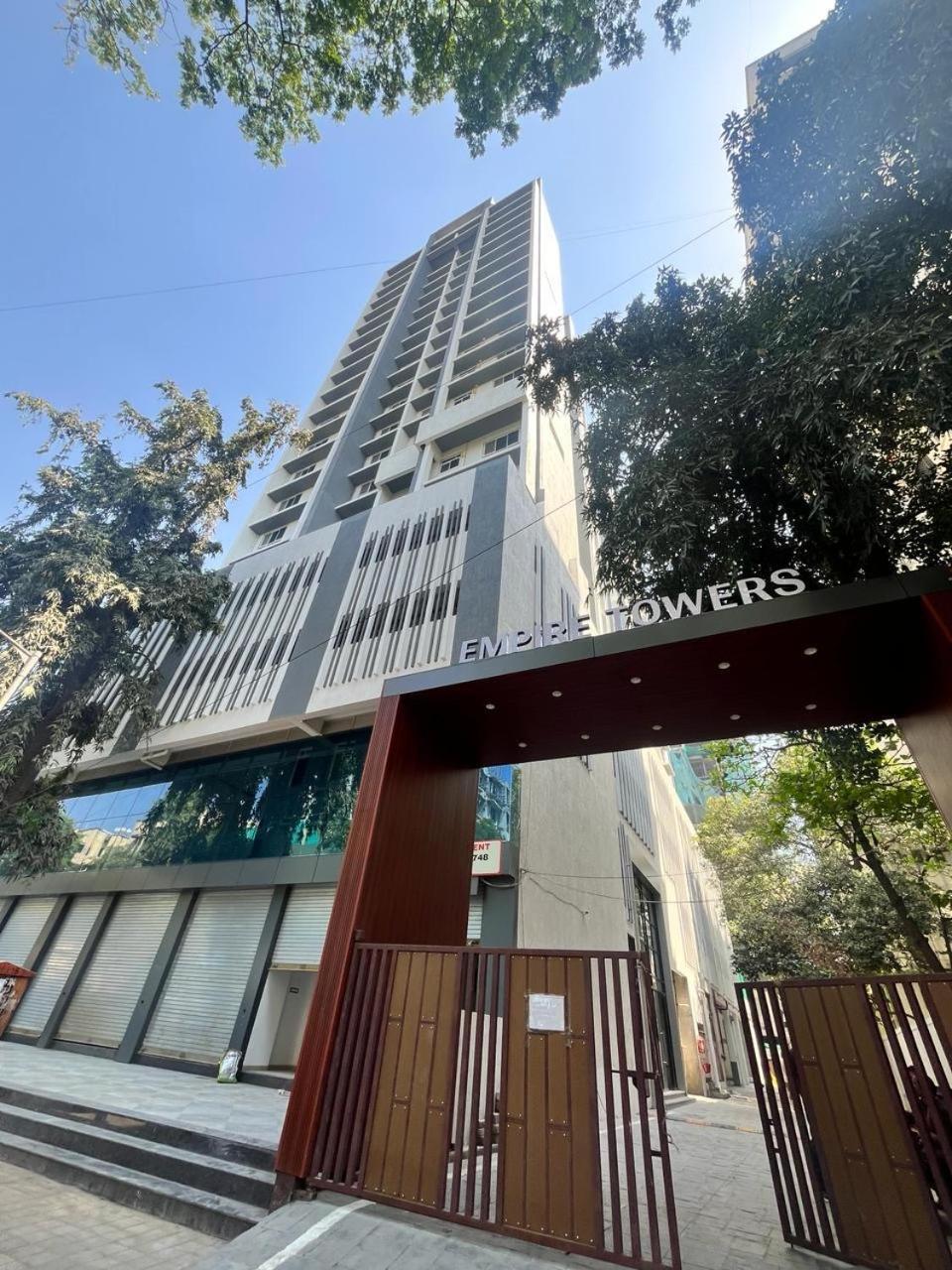 Hsquare Luxury Goregaon Apartment Mumbai