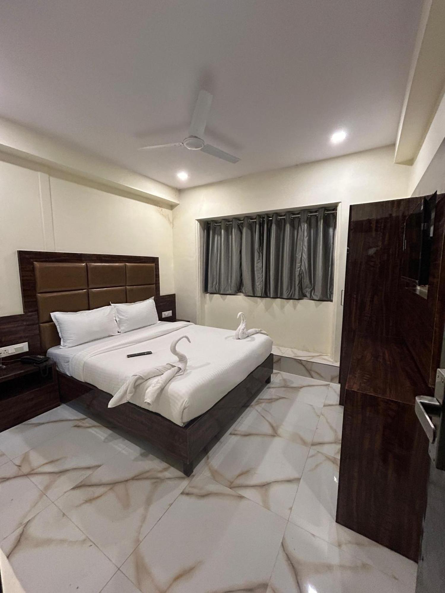 Rinza Residency Hotel 2*