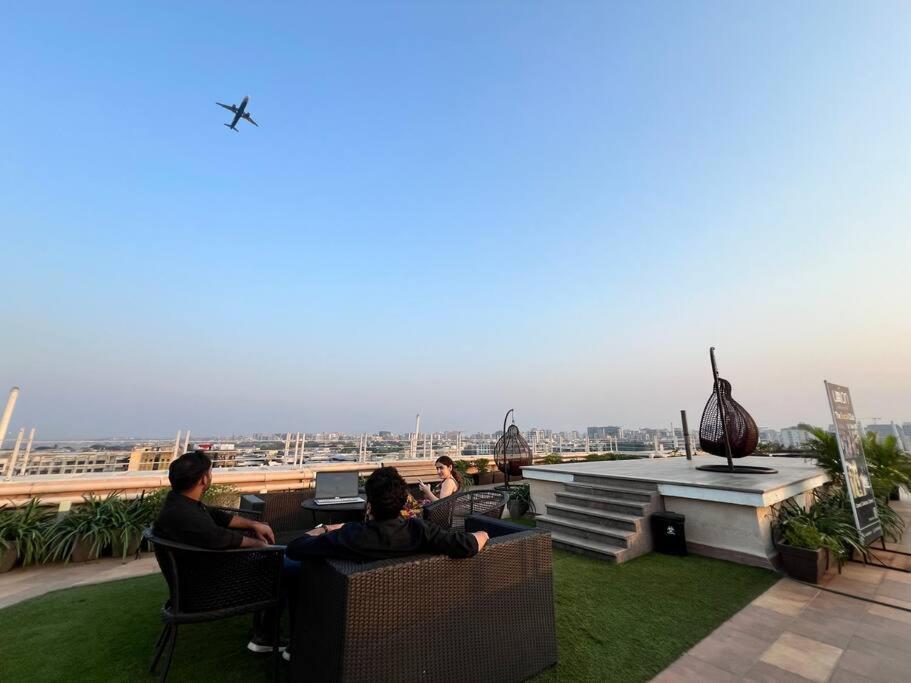 3bhk Santacruz Mumbai, 104 *
