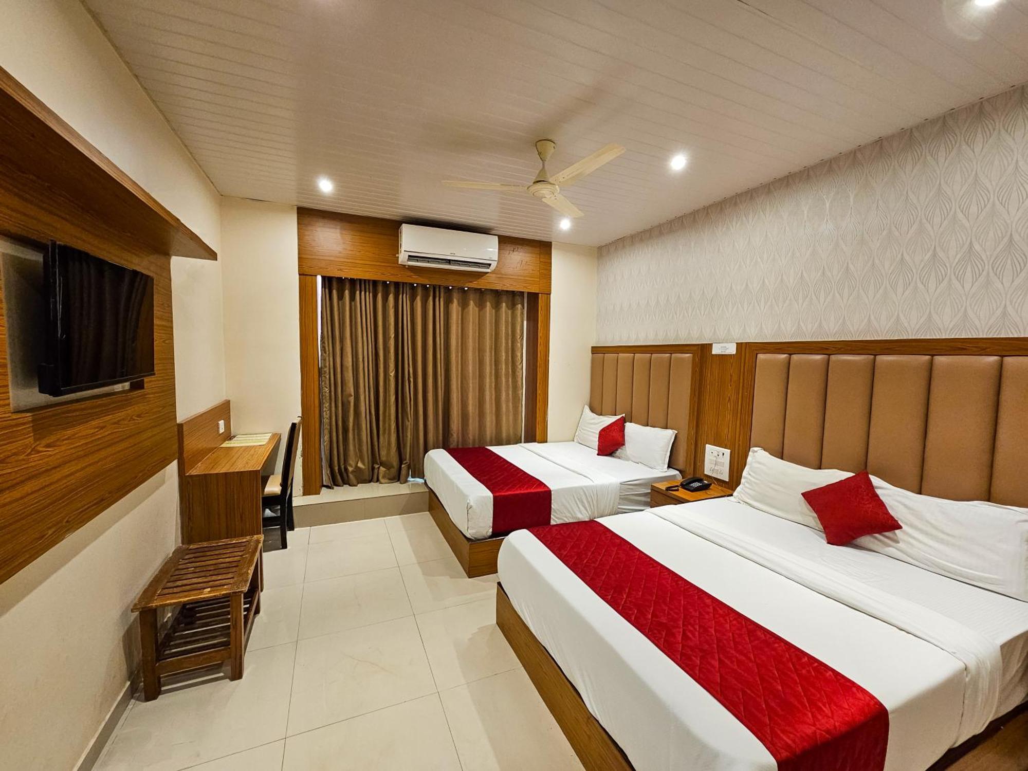 Bkc - Near Trade Center, Visa Consulate 3*