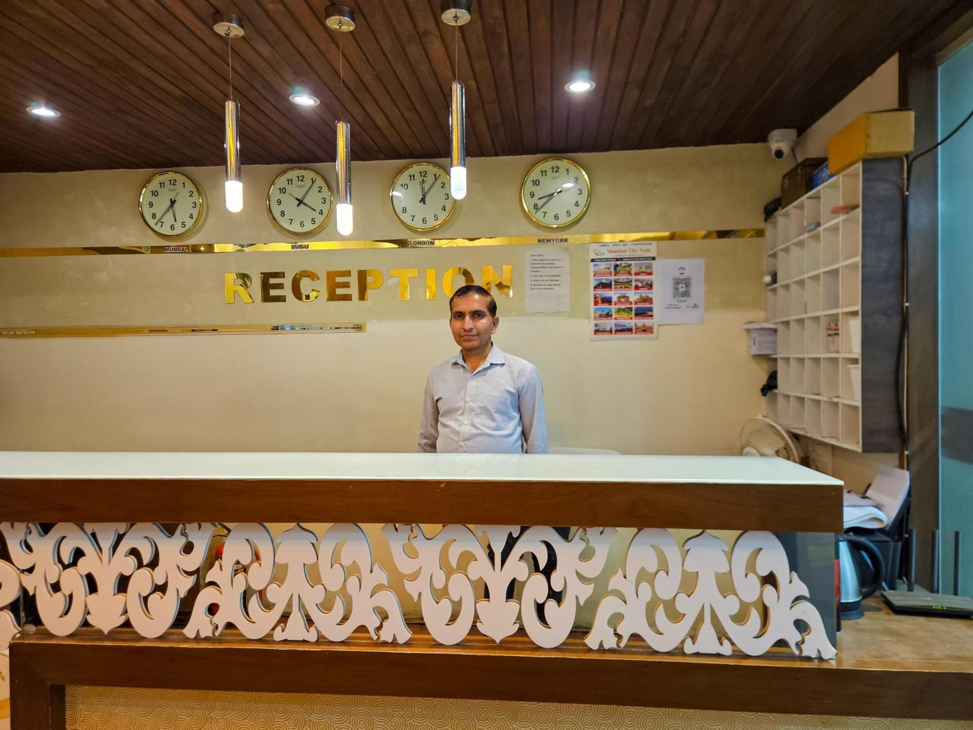 Bkc - Near Trade Center, Visa Consulate