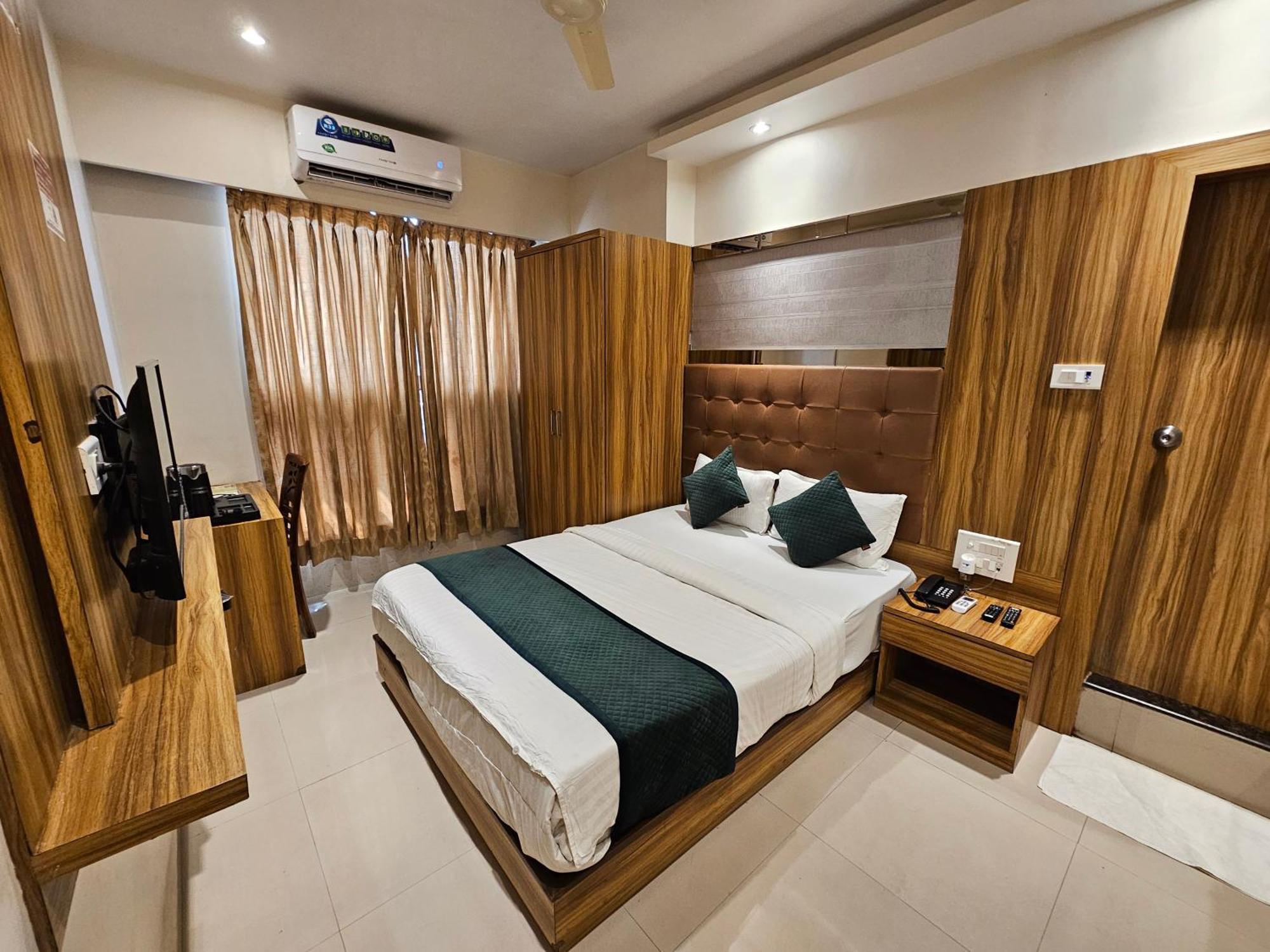 Bkc Garden - Near Us Embassy Bkc Hotel 3*