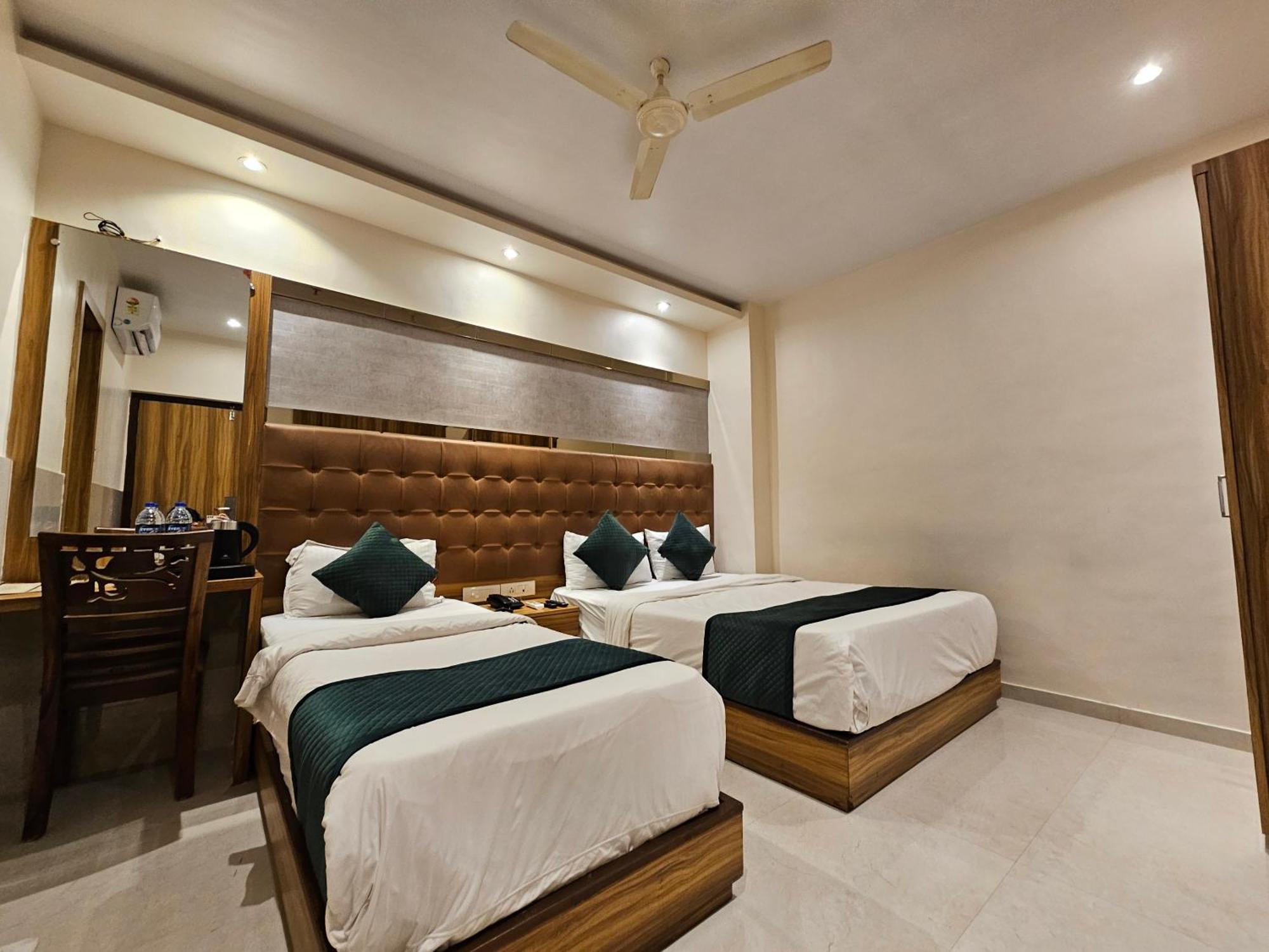 Hotel Bkc Garden - Near Us Embassy Bkc