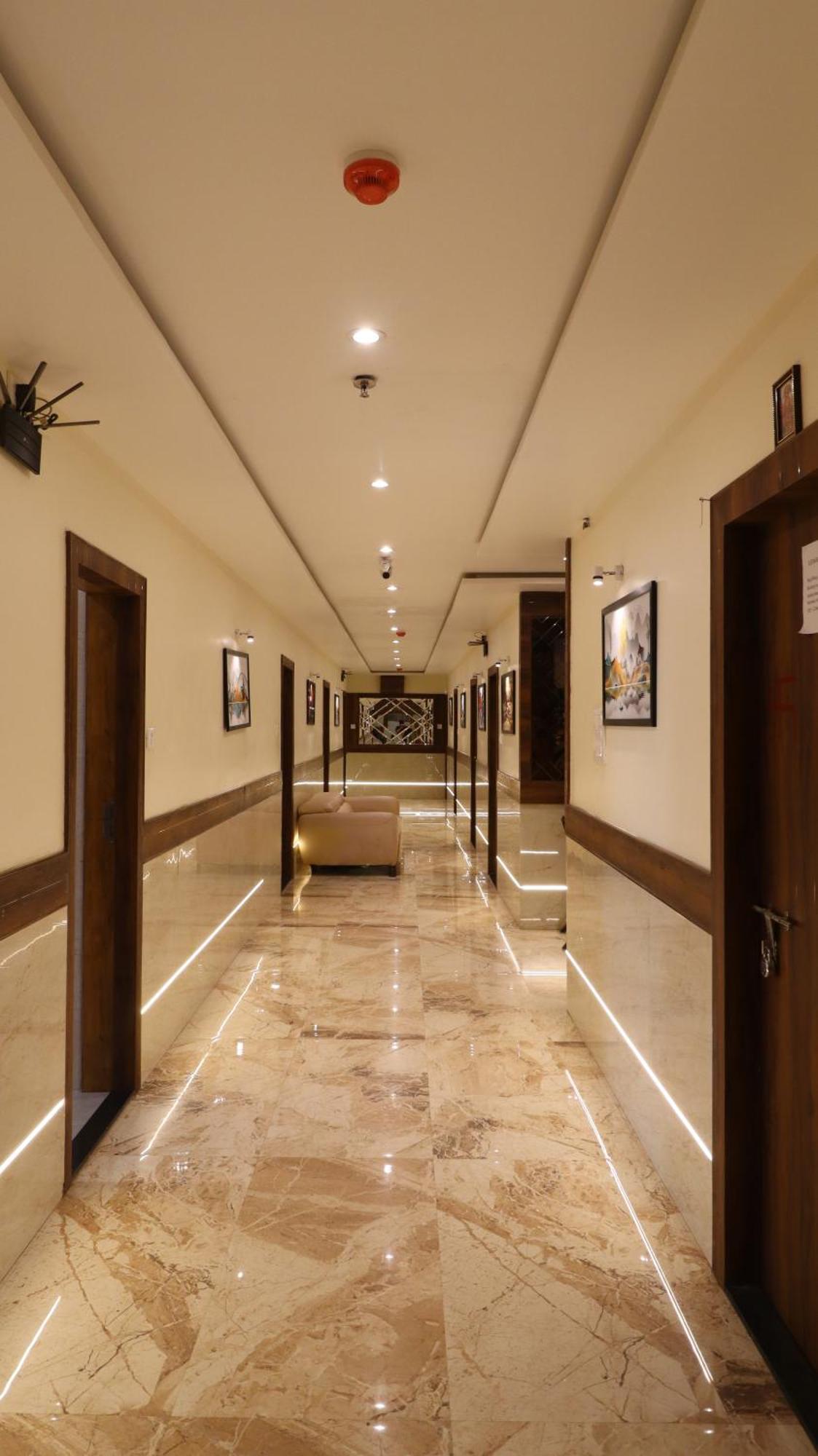 Hotel Bkc Prime - Near Us Consulate 3*