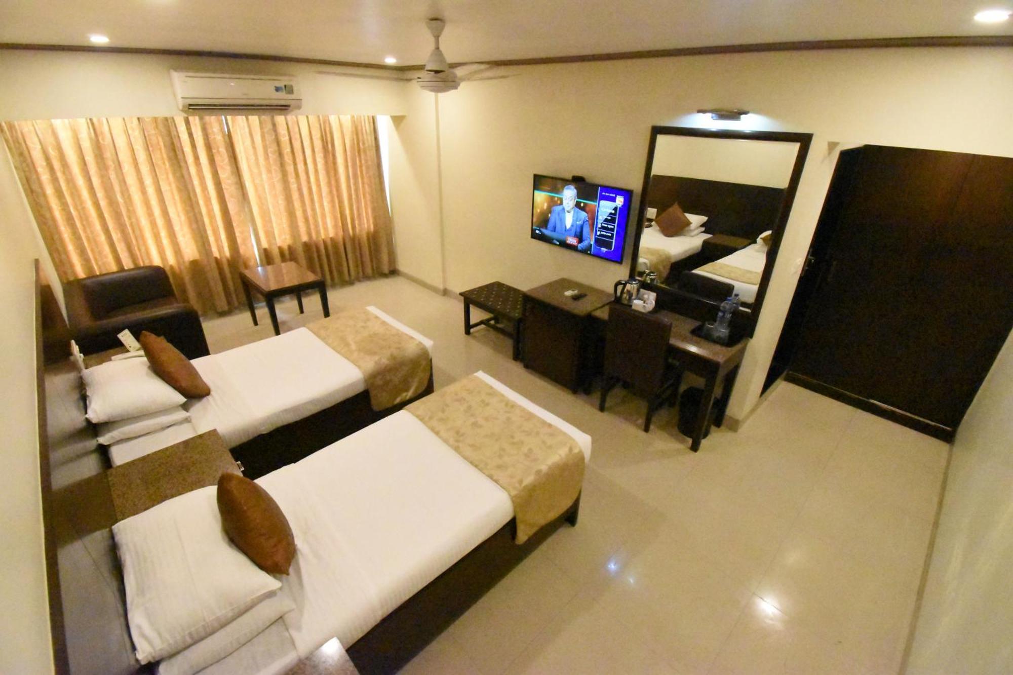 Kings International Juhu Hotel