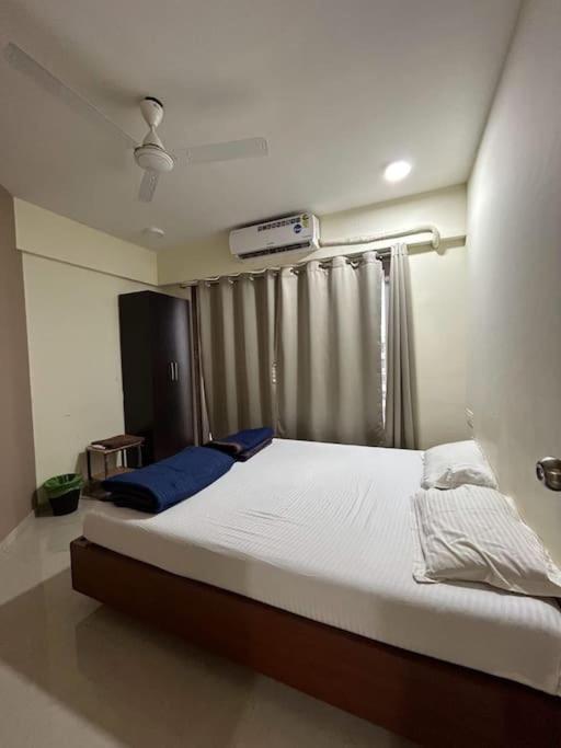 3 Bhk Santacruz 805 Apartment *