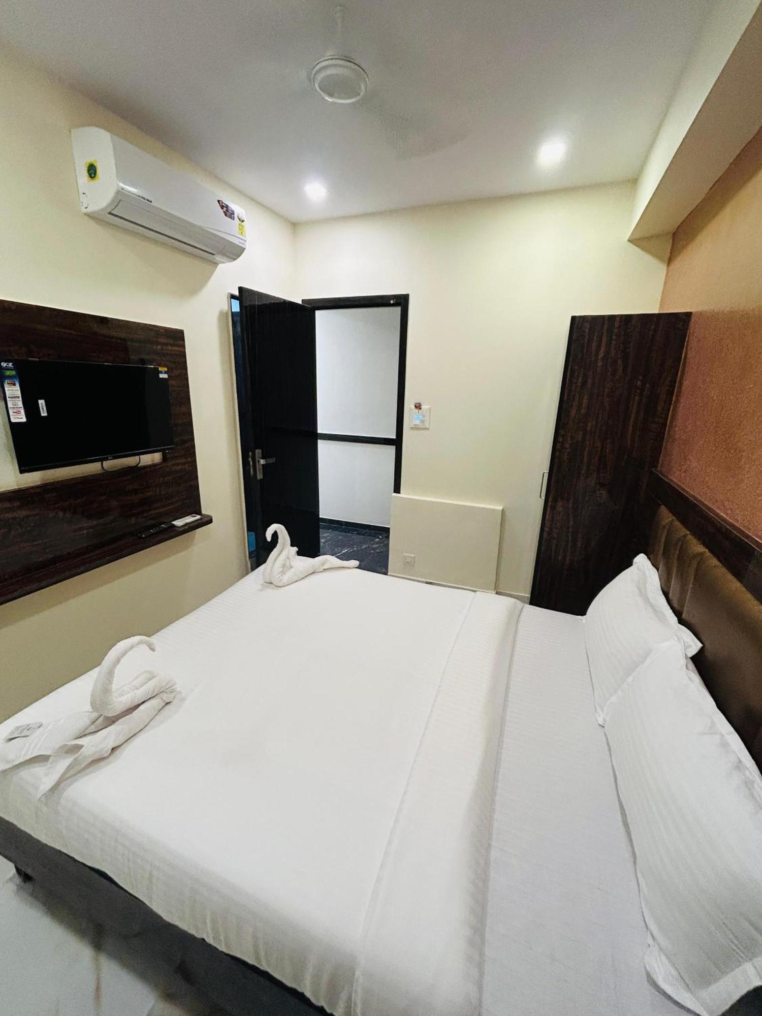 Rinza Residency Hotel 2*