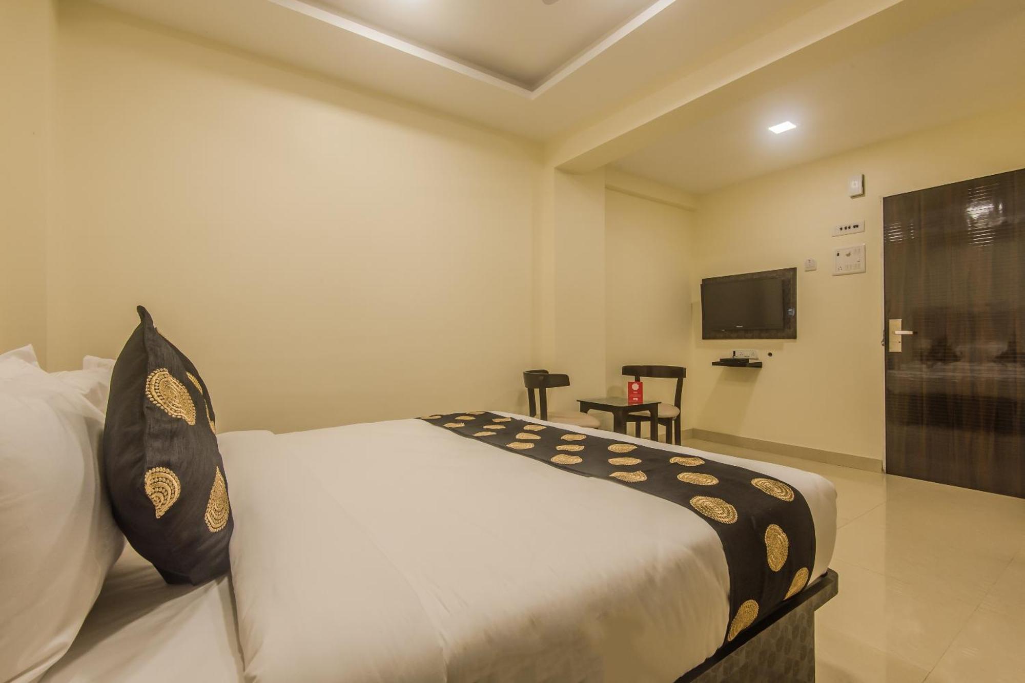 Super O Palace Near Don Bosco Hotel