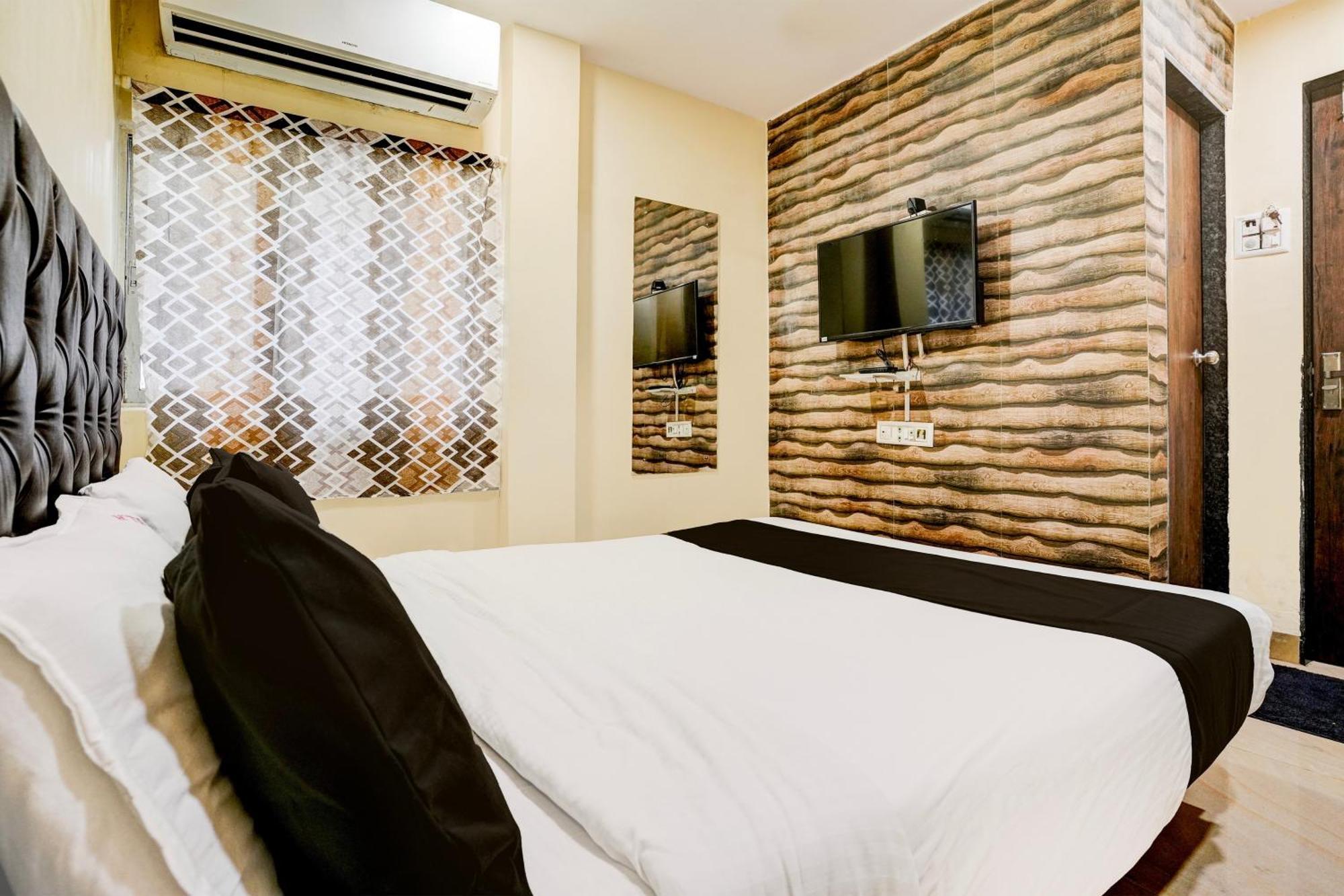 Hotel Super Collection O Ulife Mumbai
