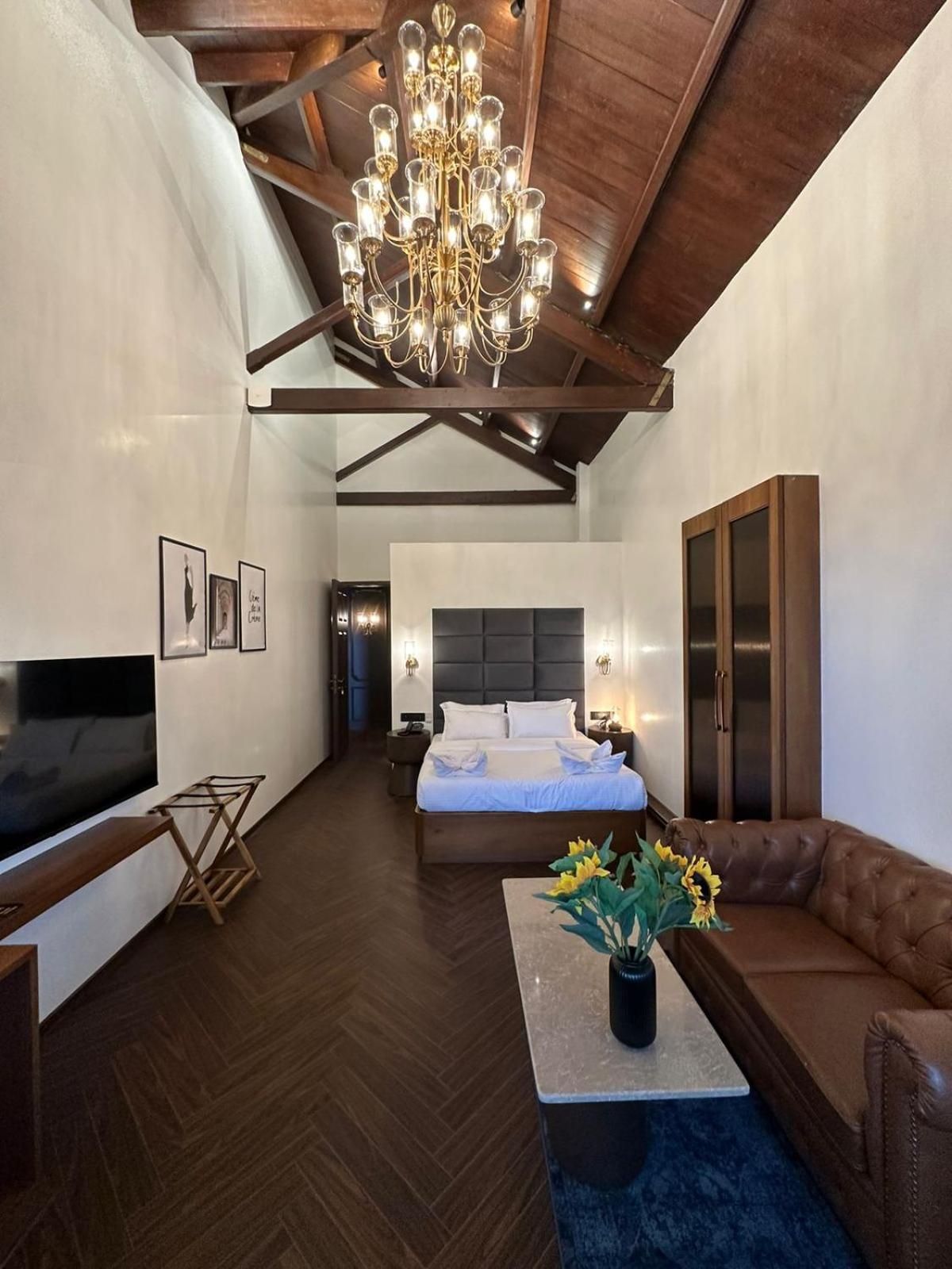 Gulf Mumbai- The Boutique Colaba 3*
