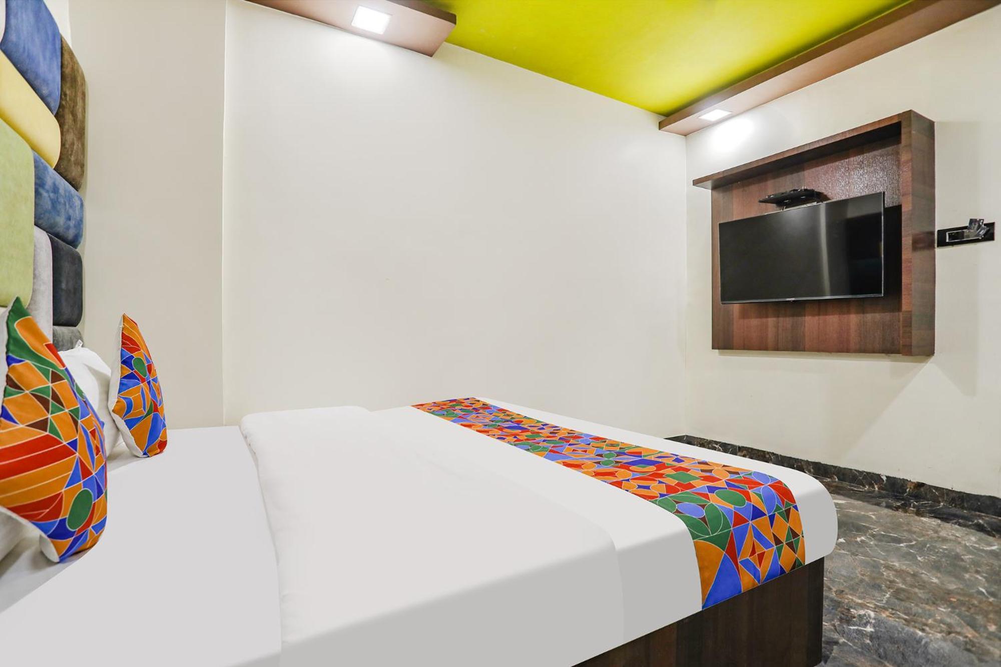 Fabexpress Versova Residency - Nr Kokilaben Hospital Hotel Mumbai
