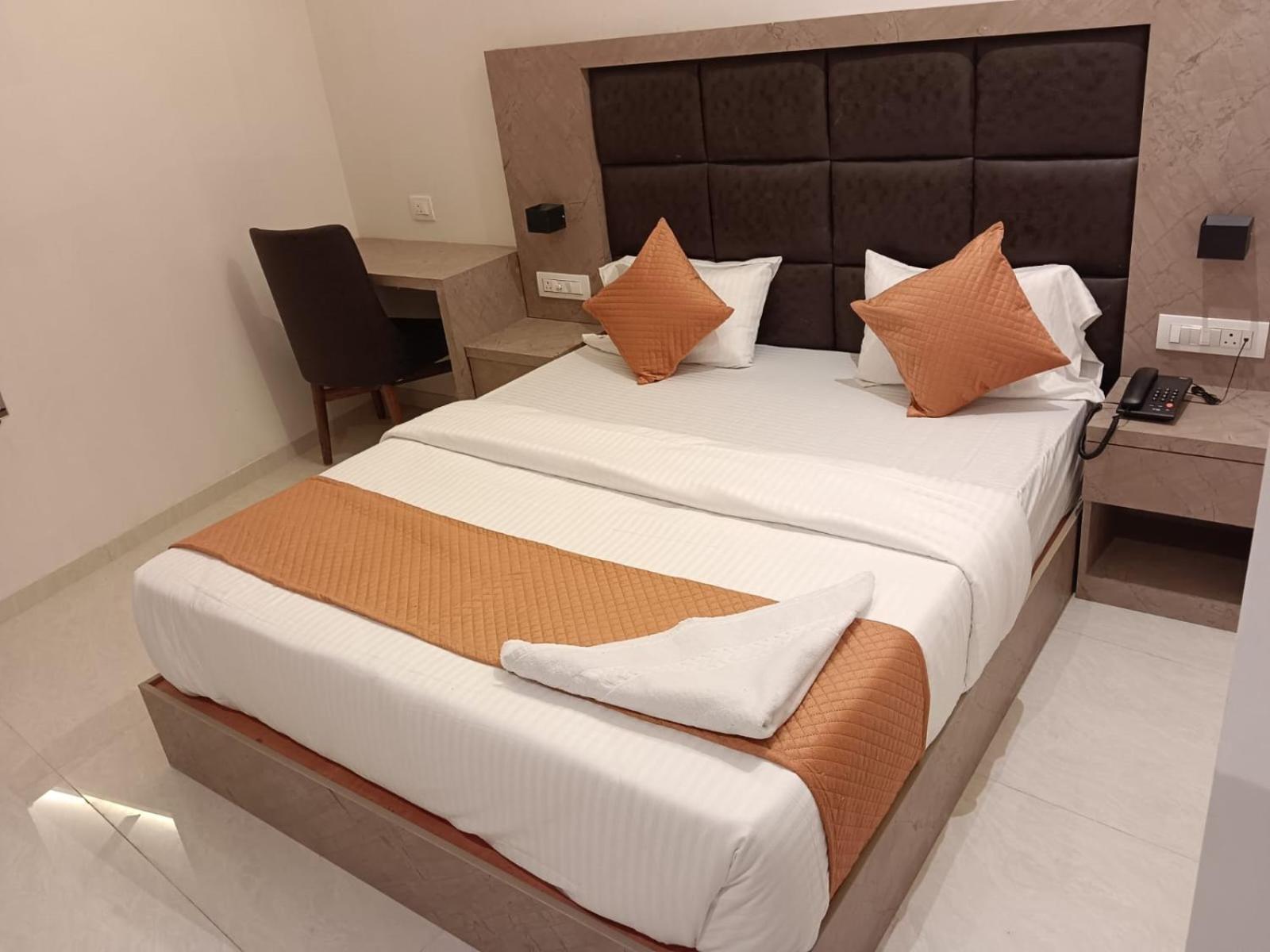 Metro 3* Mumbai
