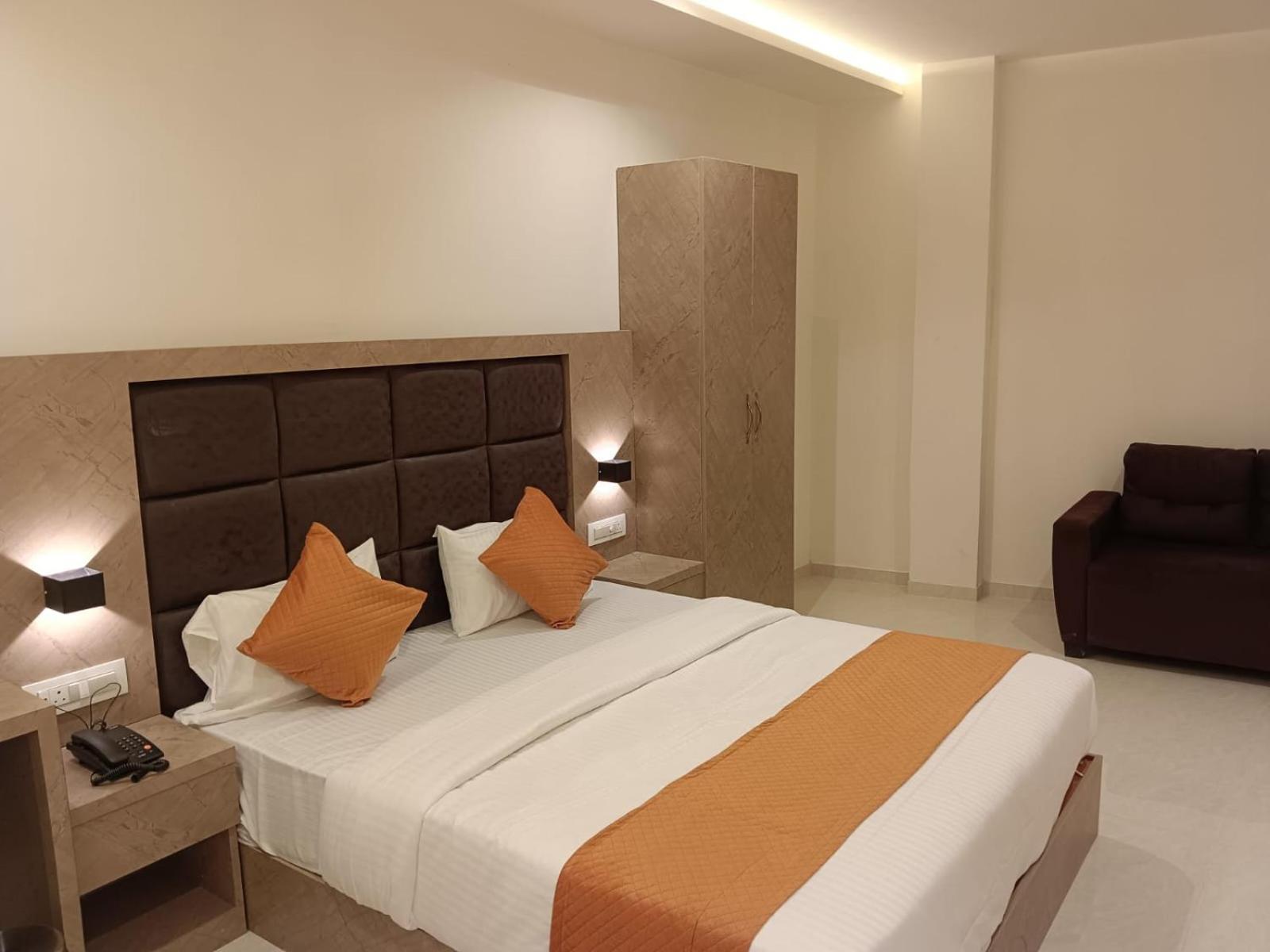 Metro 3* Mumbai