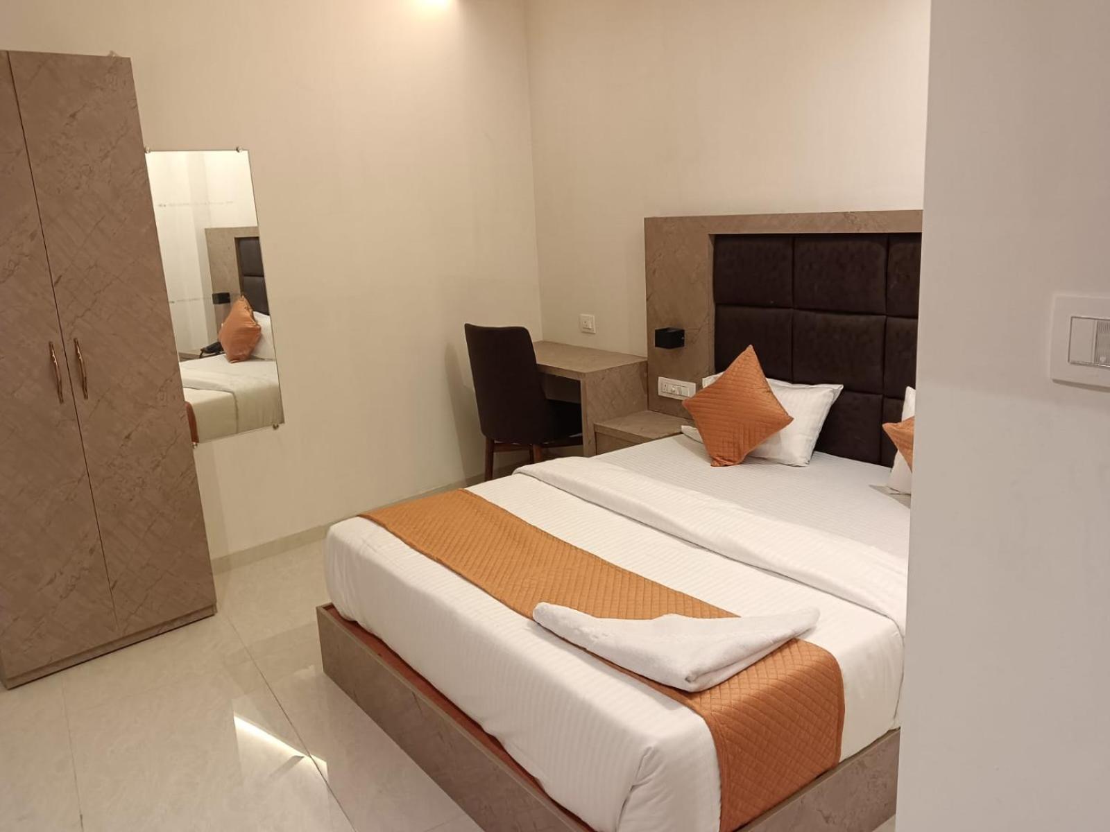 Metro Hotel Mumbai