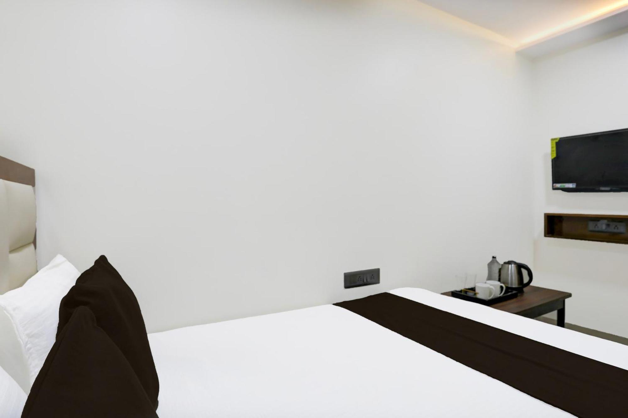 O Akshay Hotel