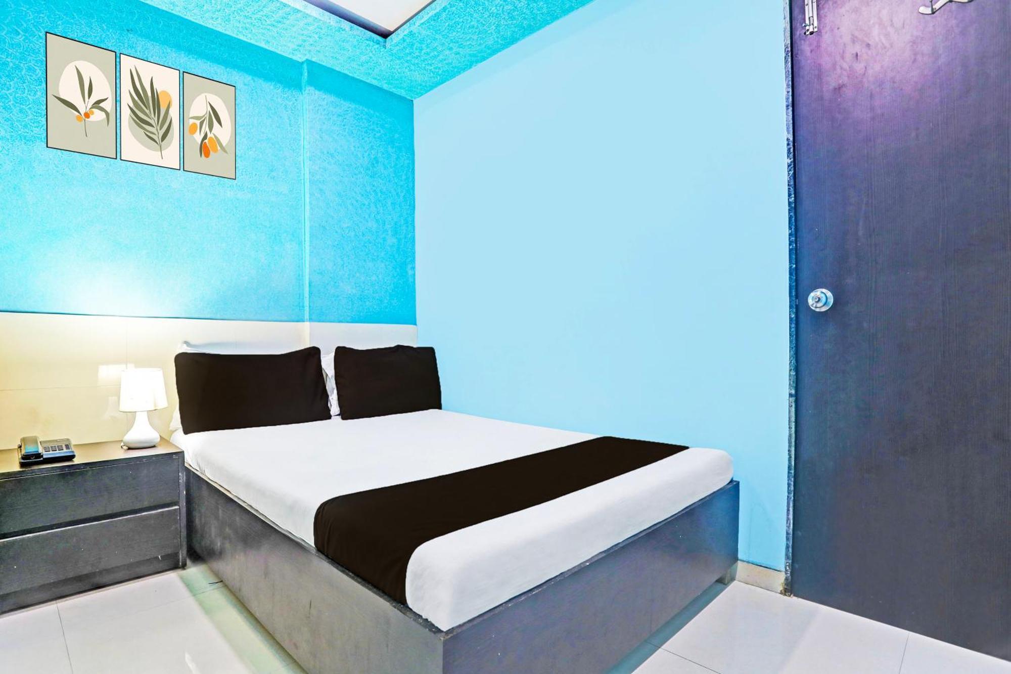 New Shree Niwas Hotel