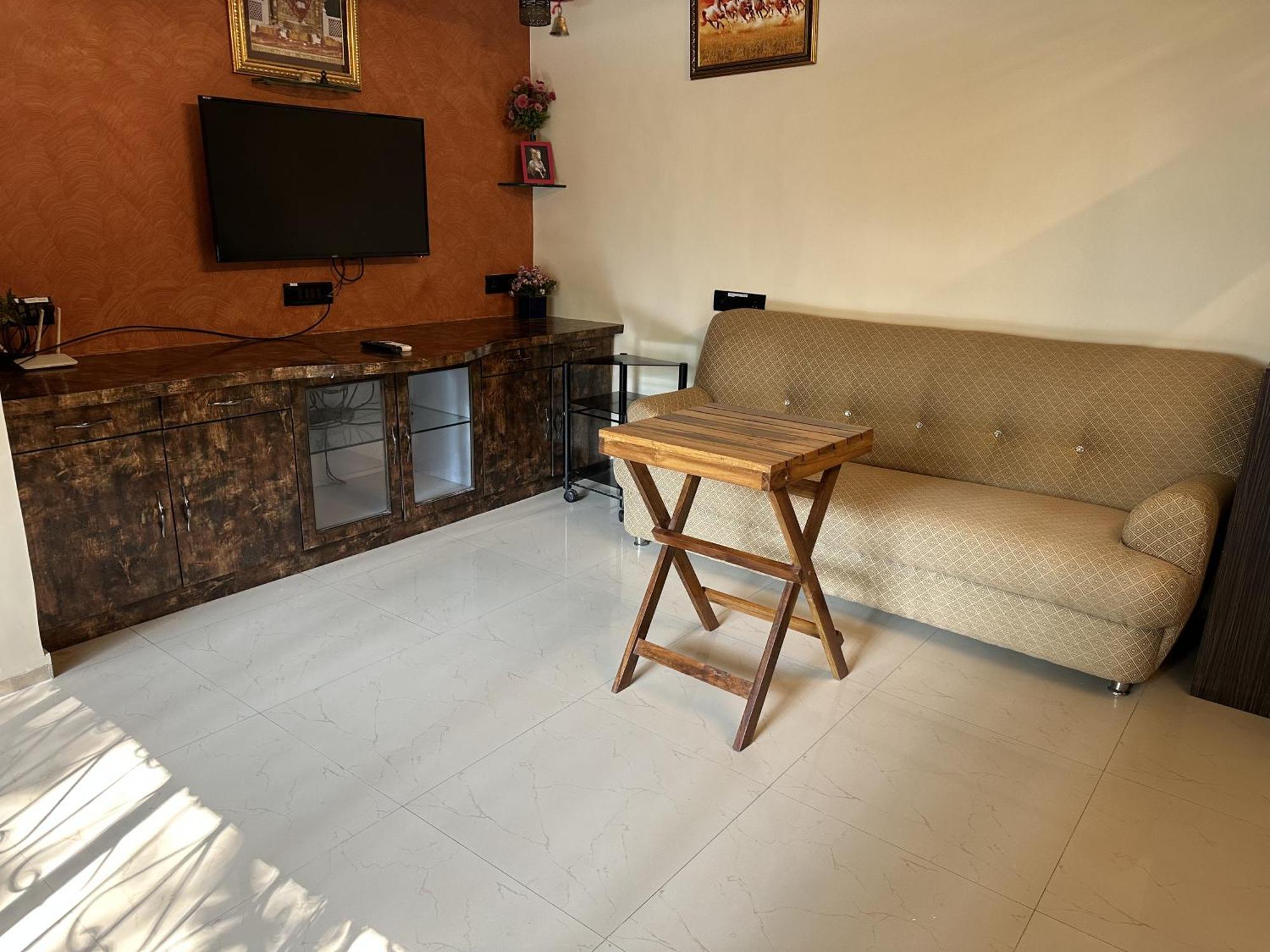 Citadel 1 Bhk Bandra *