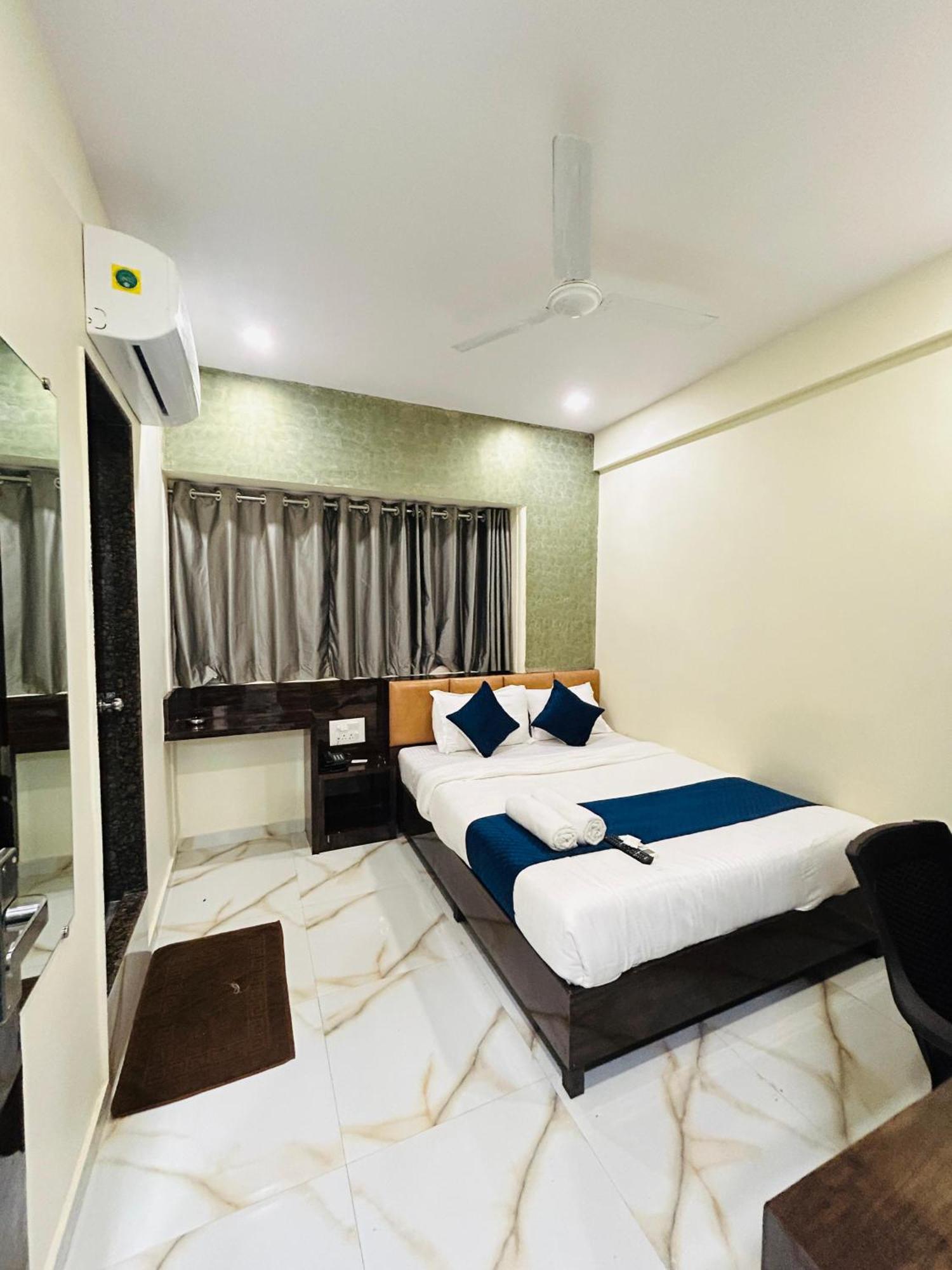 Hotel Rinza Residency
